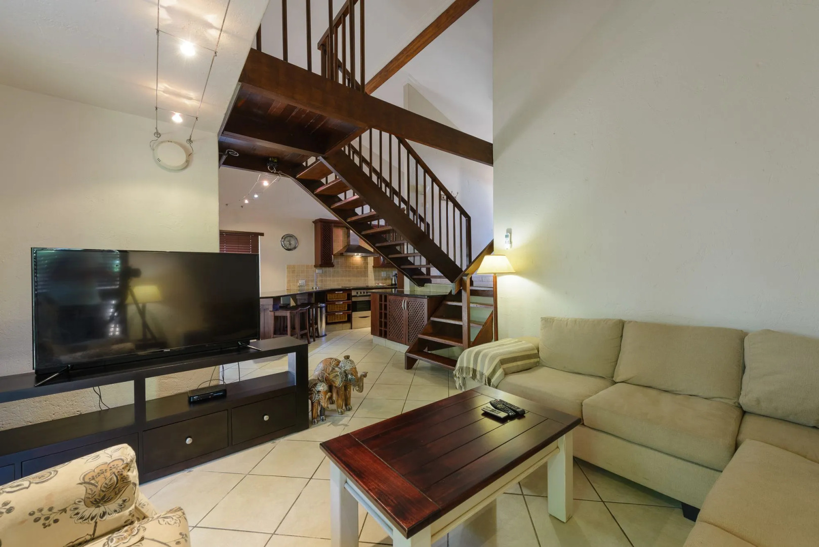 San Lameer Villa Rentals  3207