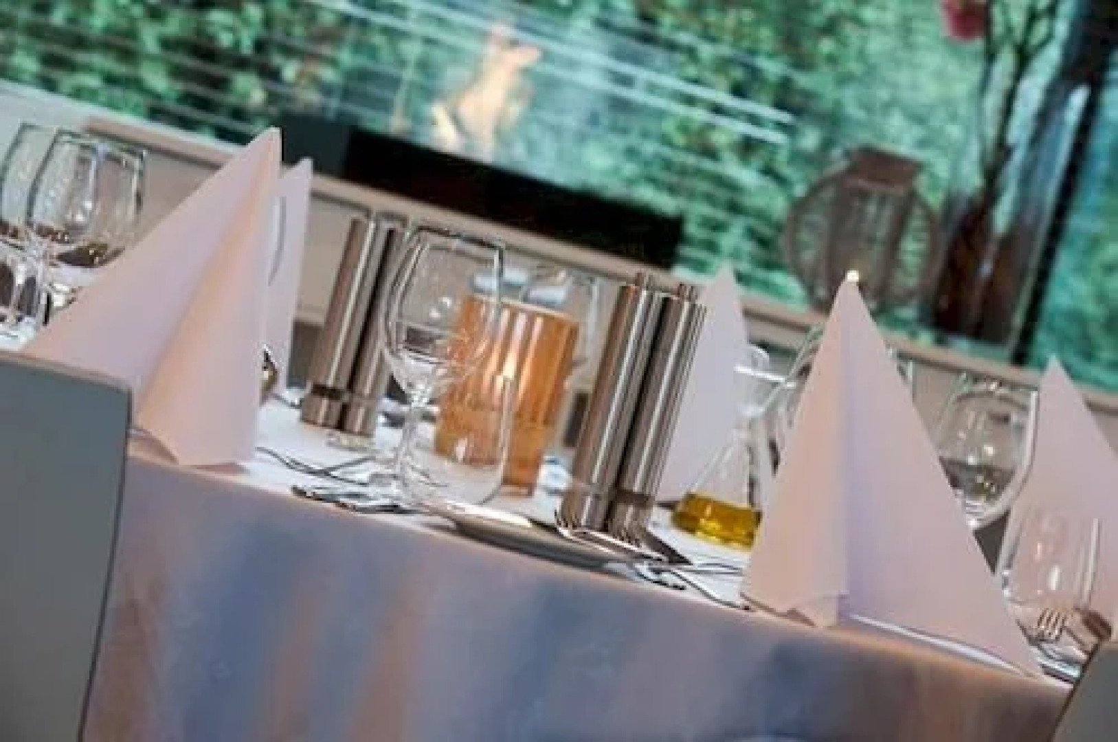 Deakin Management Centre