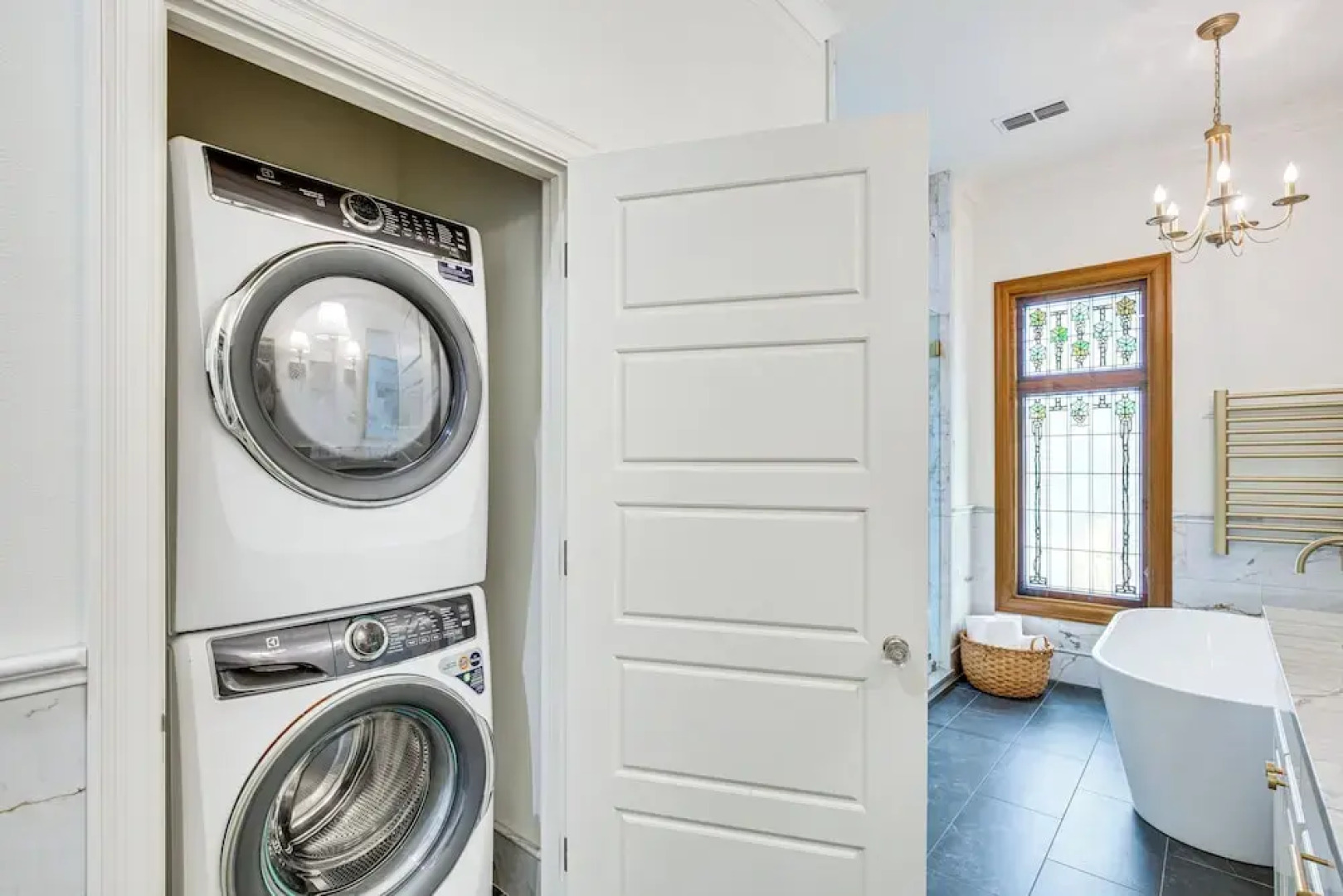 Historic Charnwood Guest House- 1 Mile to Downtown