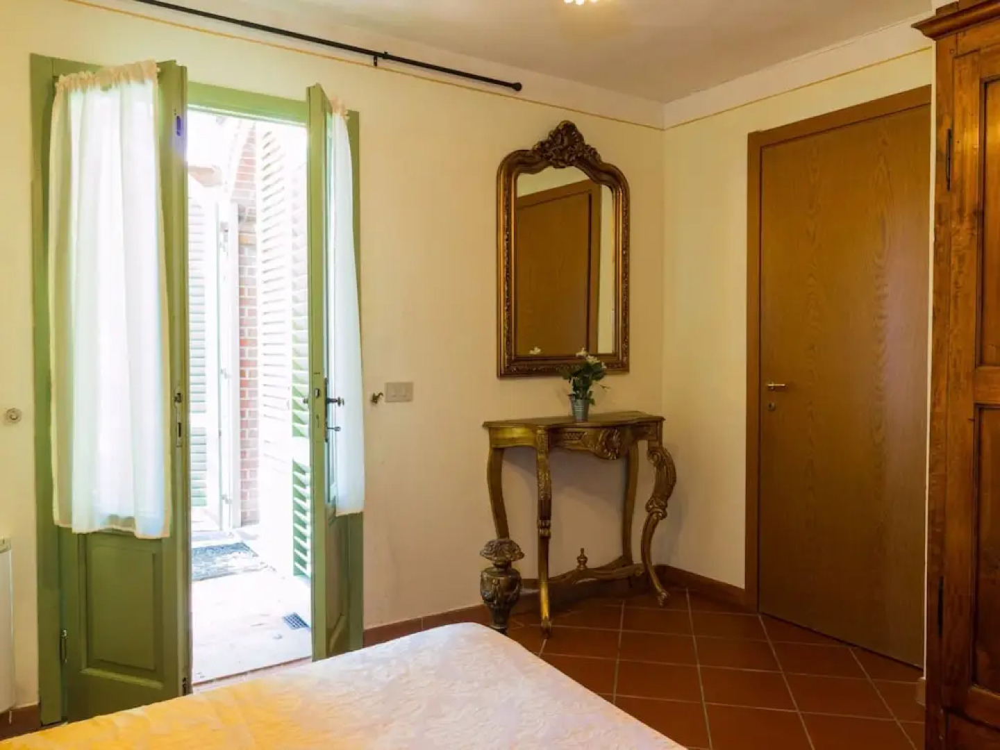 Nice Farmhouse in Montecatini Terme with Sauna & Hot Tub