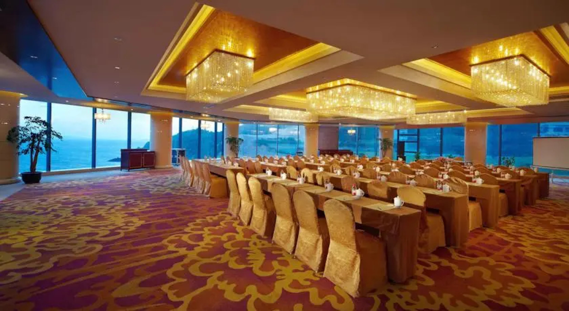 New Century Resort Wenzhou Golden Coast