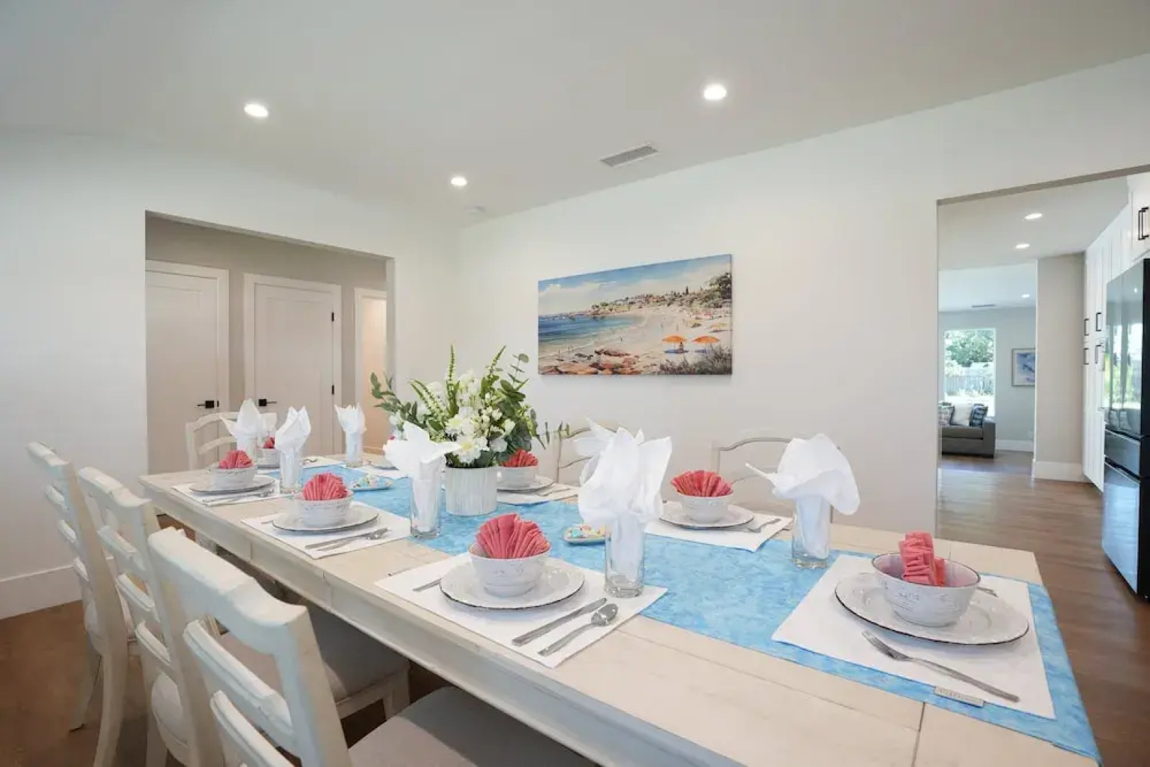 4 bedroom, 2 bathrooms