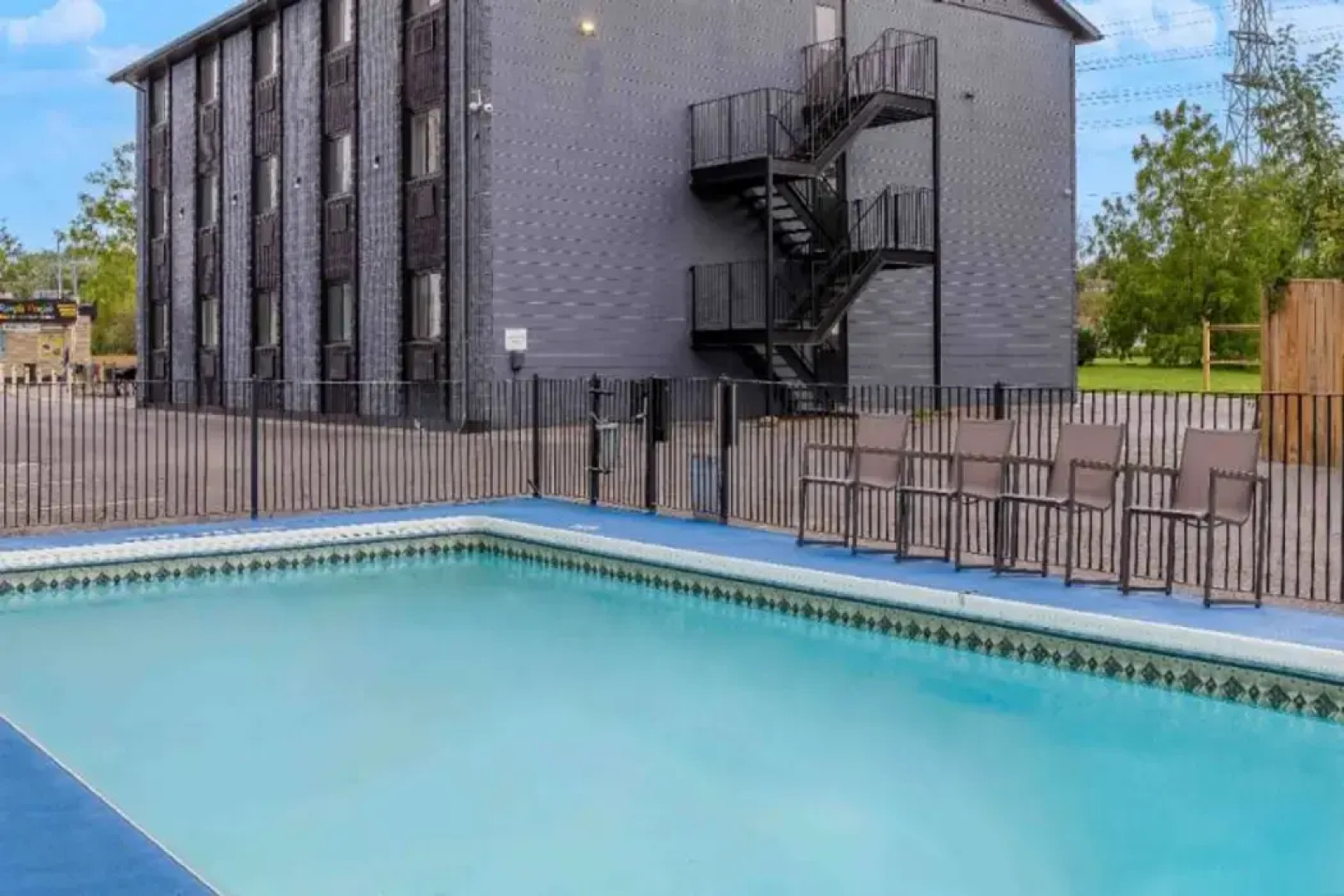 Motel 6 Niagara Falls, ON – Near the Falls