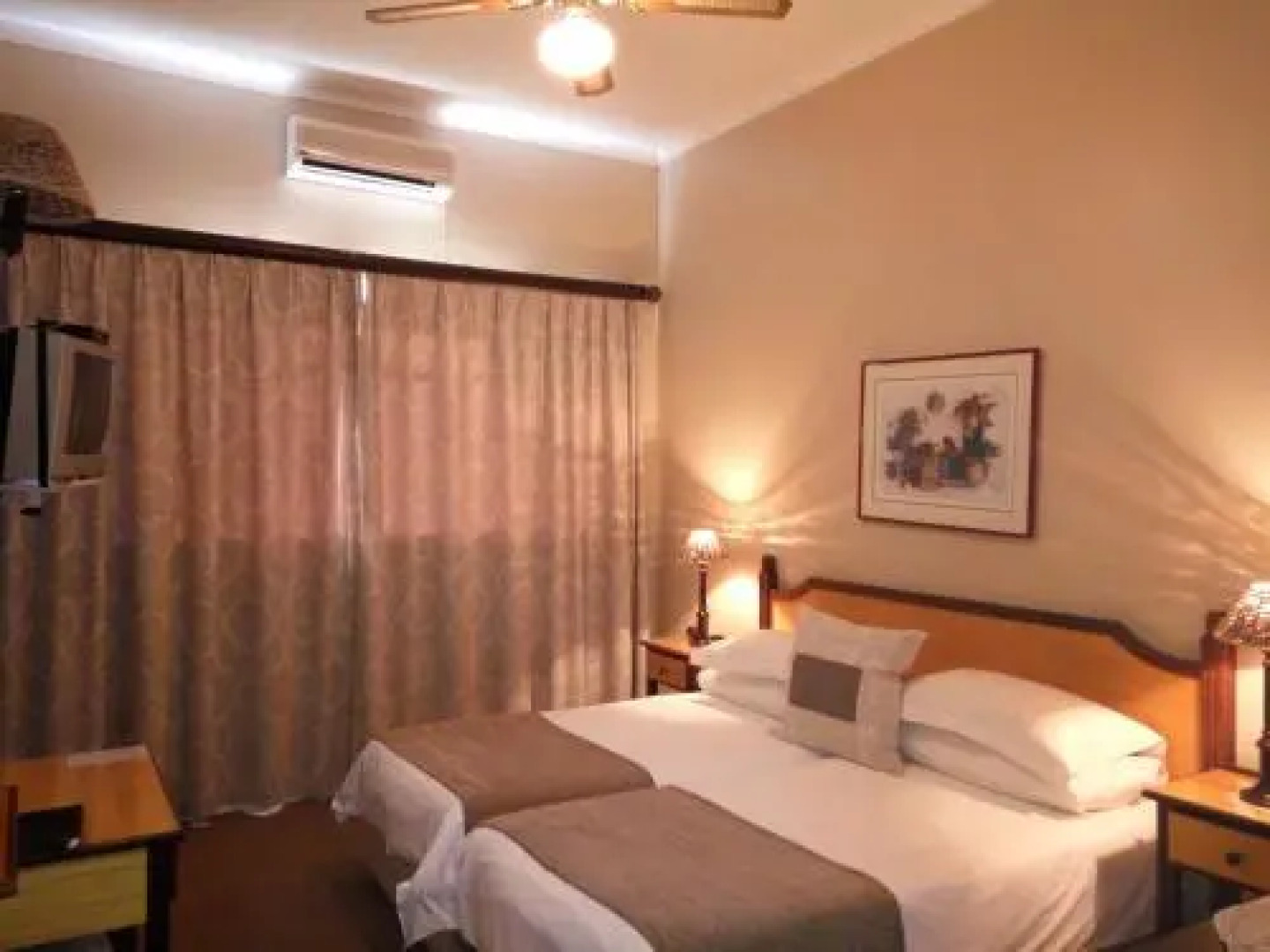 Laingsburg Country Hotel