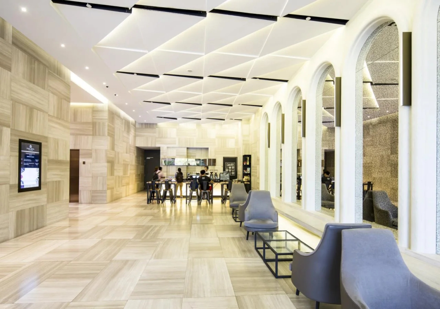 Momentus Hotel Alexandra