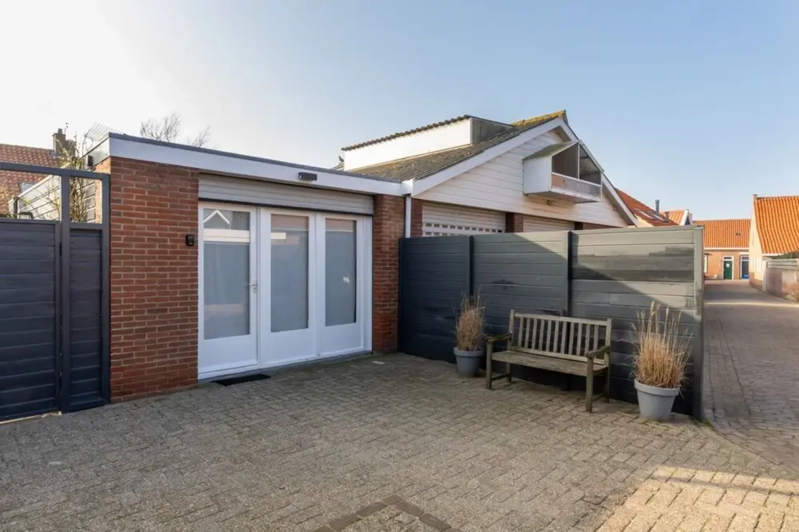 Pet-friendly Escape by the Sea