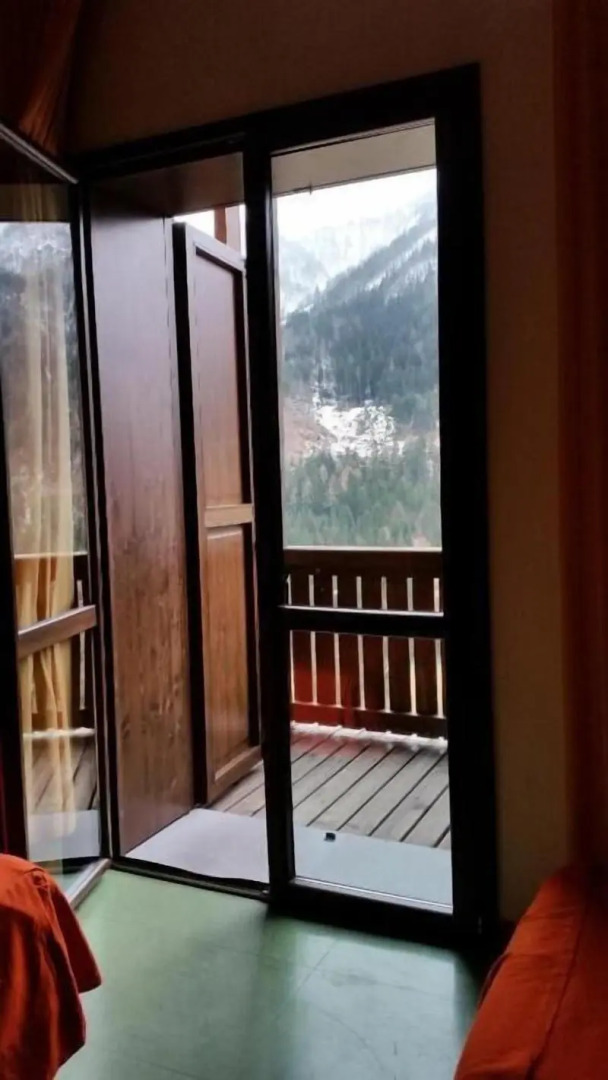 Bella Italia & Efa Village