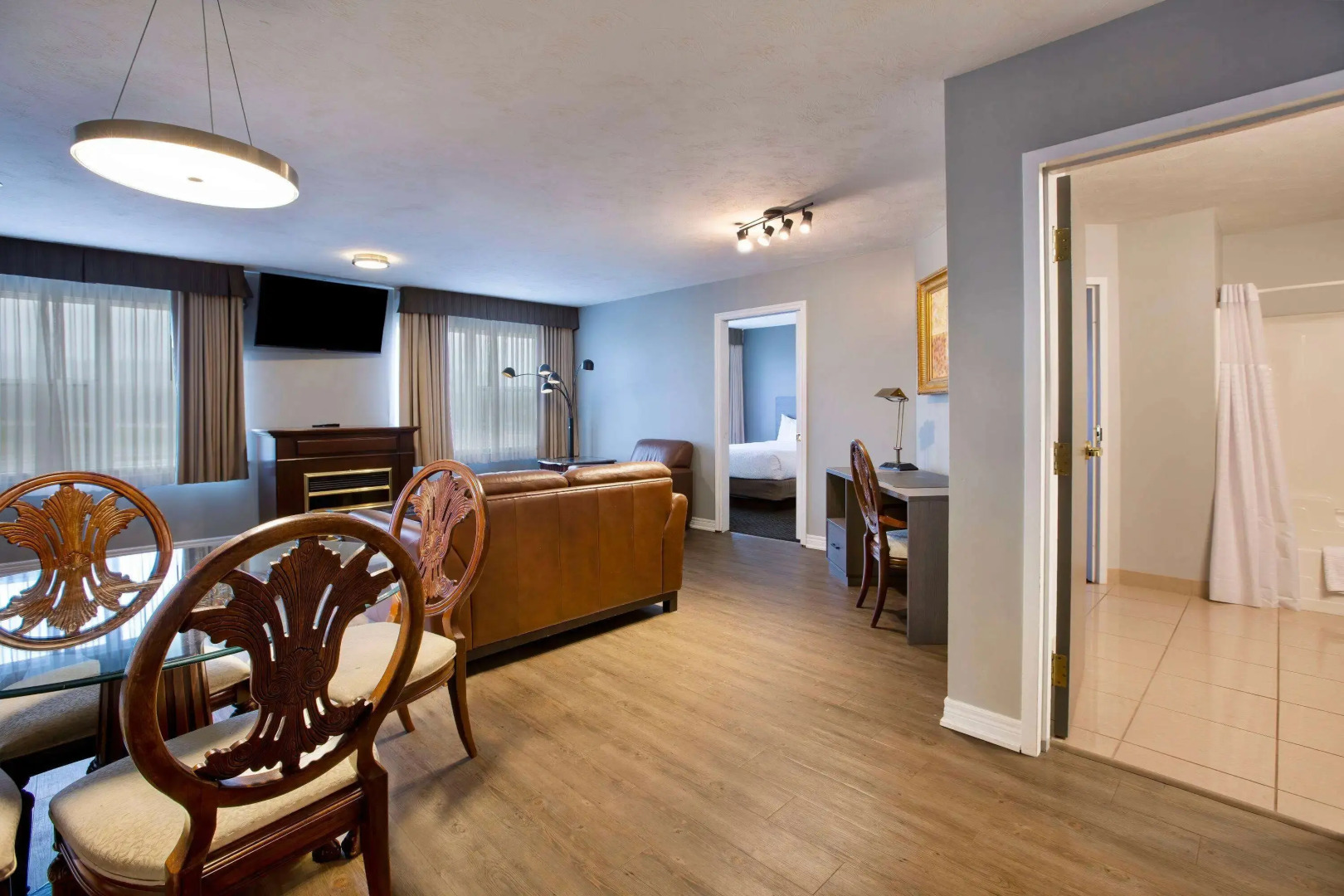 Days Inn & Suites by Wyndham Moncton