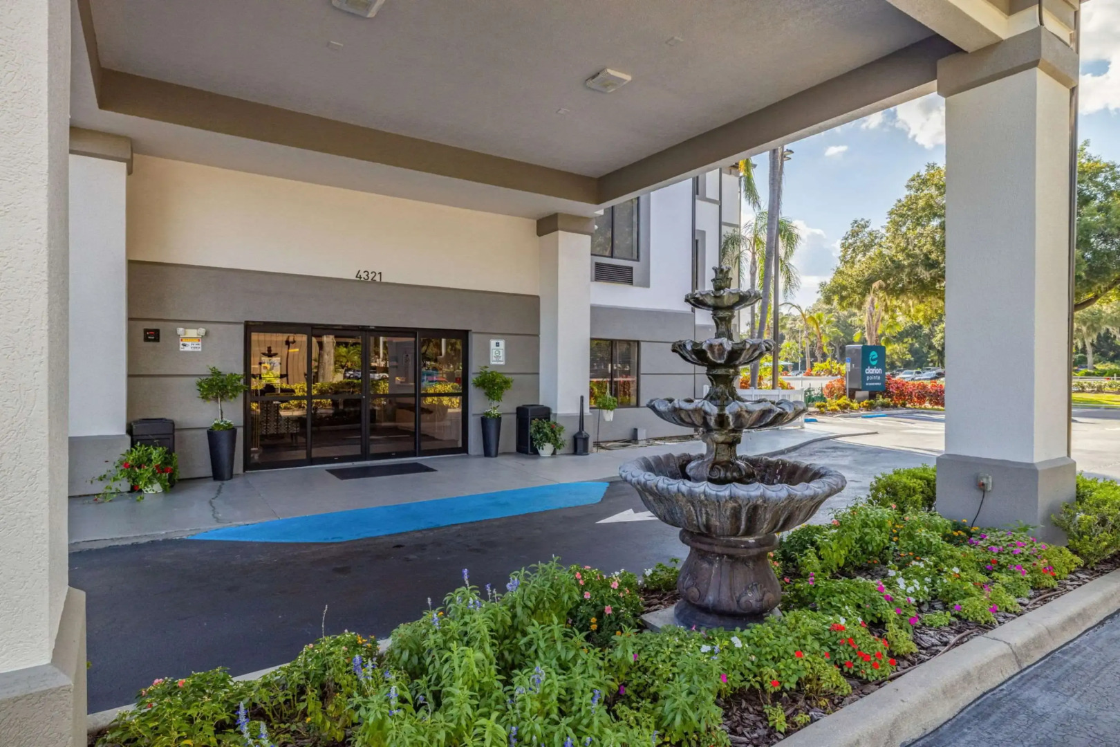 Clarion Pointe Lakeland I-4