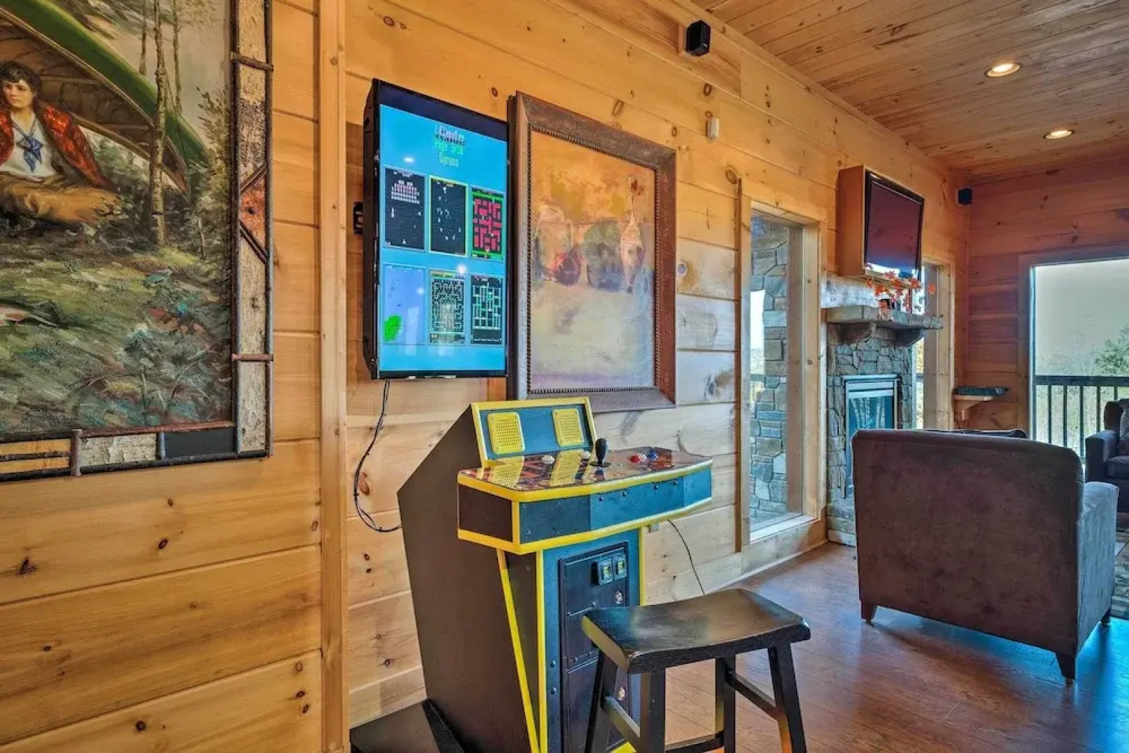 Pigeon Forge Cabin w/ Brand New Hot Tub & Views!