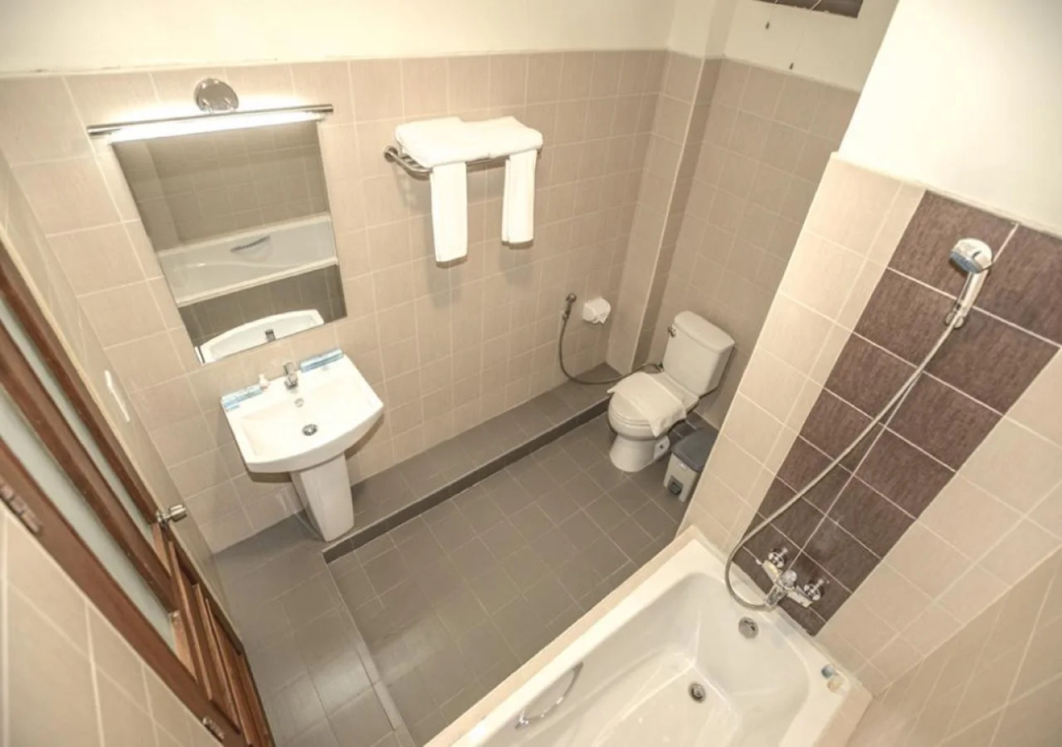 Noble Mingalar Hotel