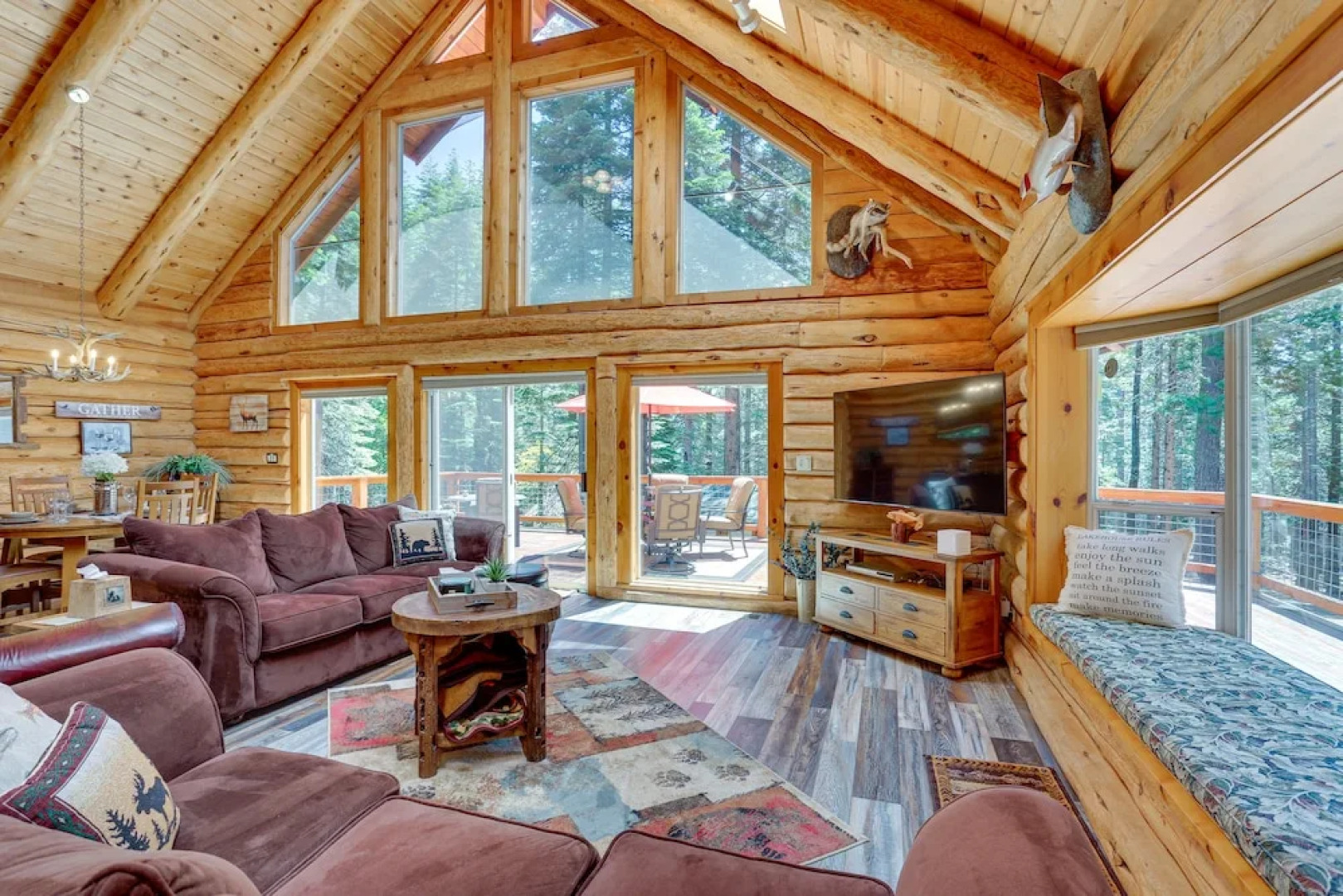 Lake Almanor Cabin w/ Deck & Beach Access