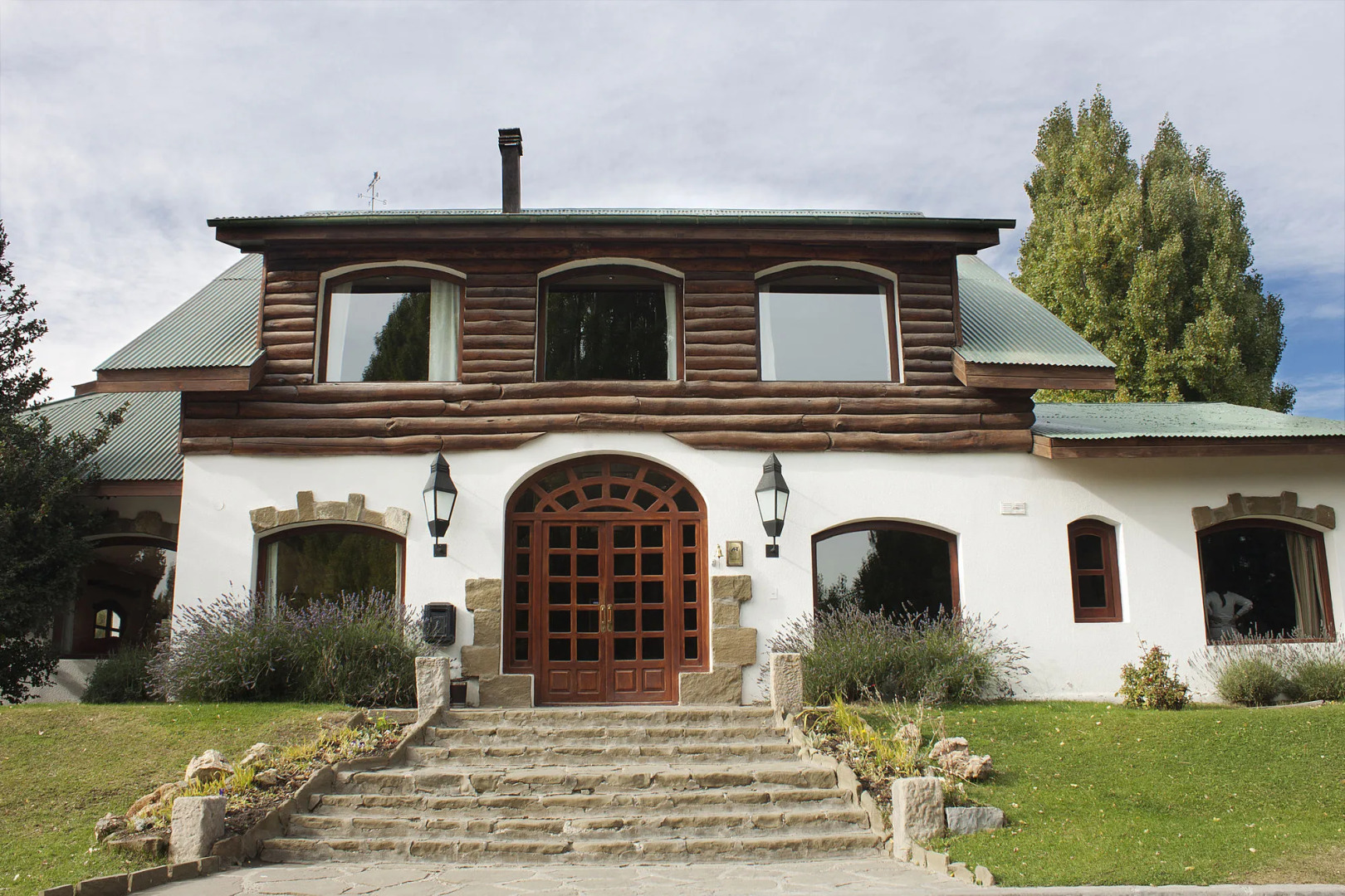 Kau Yatun Hotel Boutique