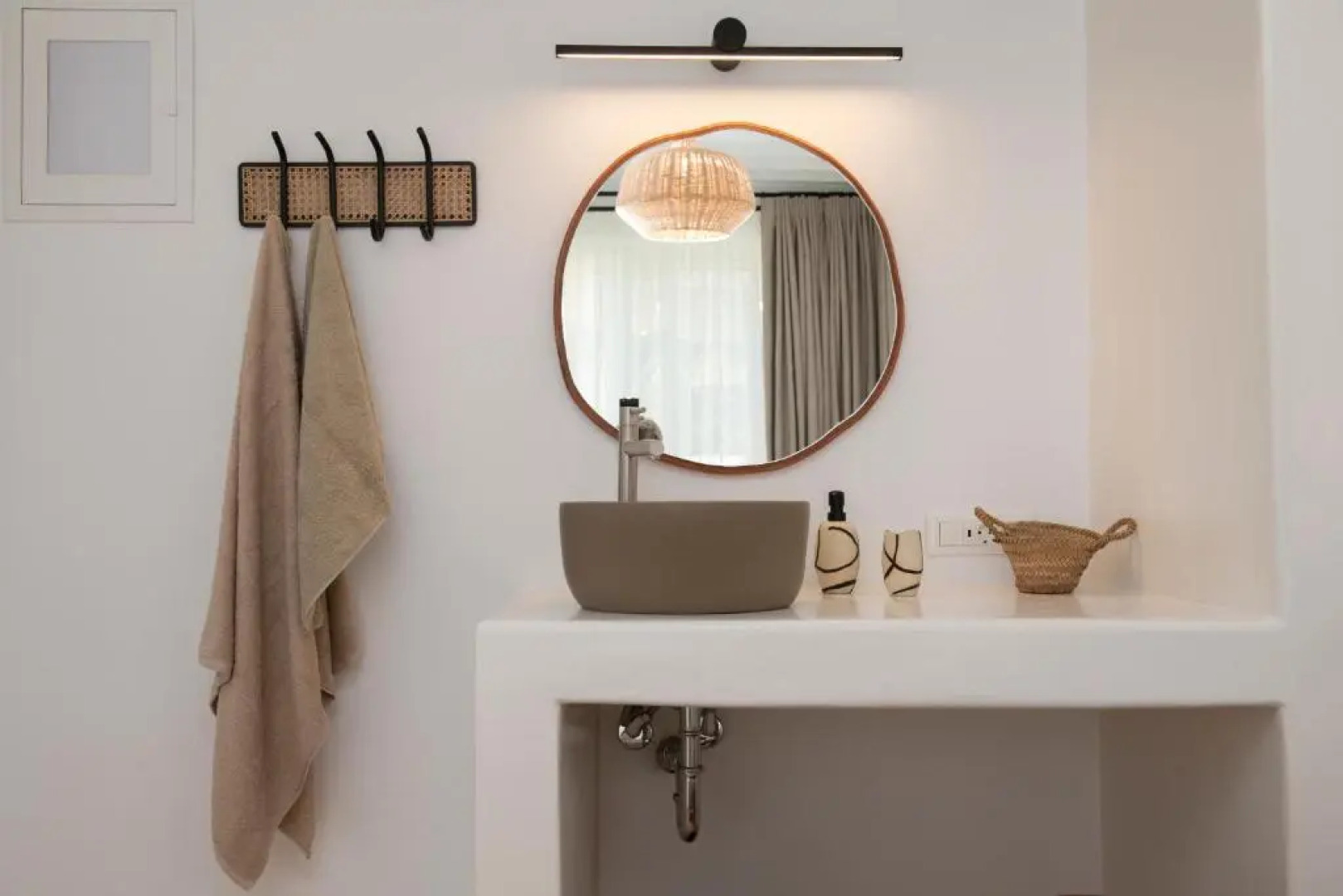 Little Villa amid Super Paradise-JackieO' Mykonos