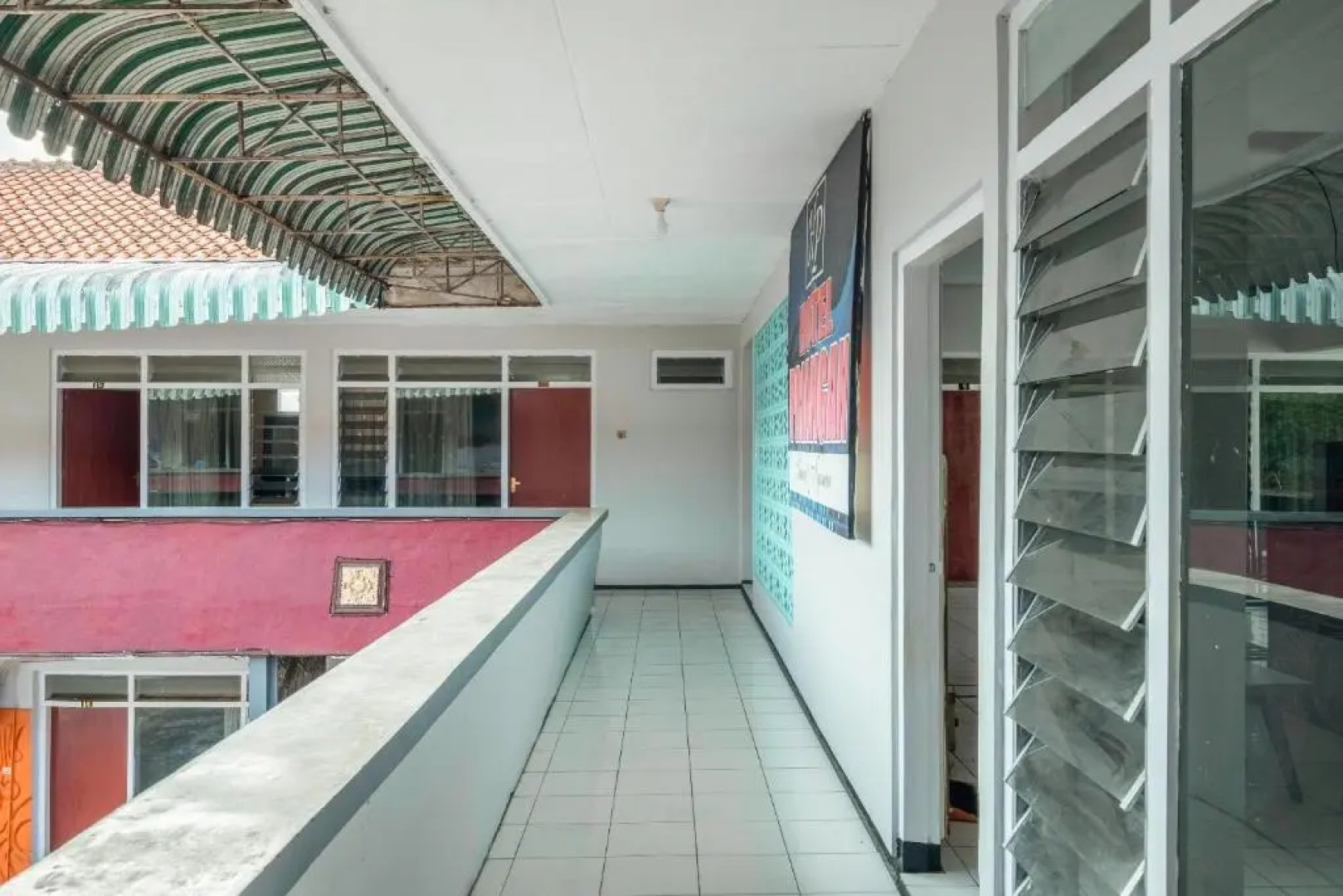 Hotel Priangan by OYO Rooms