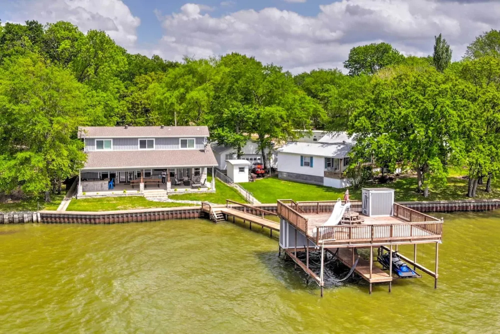 Private Dock & Boat House: Lakefront Mabank Home