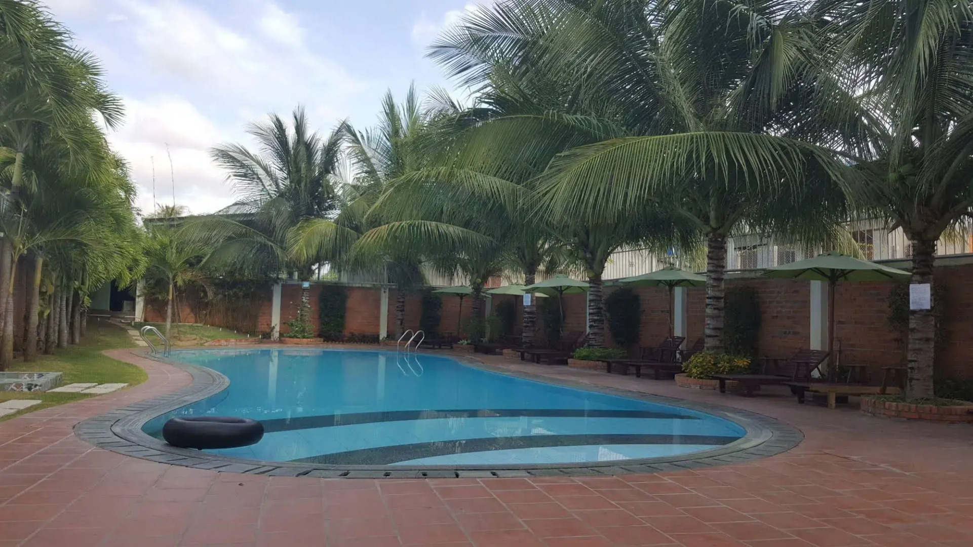 Volga Apartment Hotel