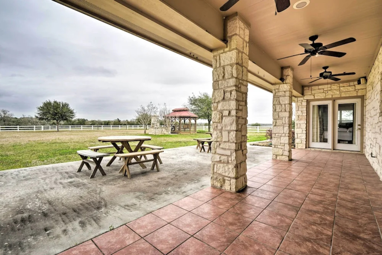 Pet-friendly Flatonia House w/ Patio & Gazebo!