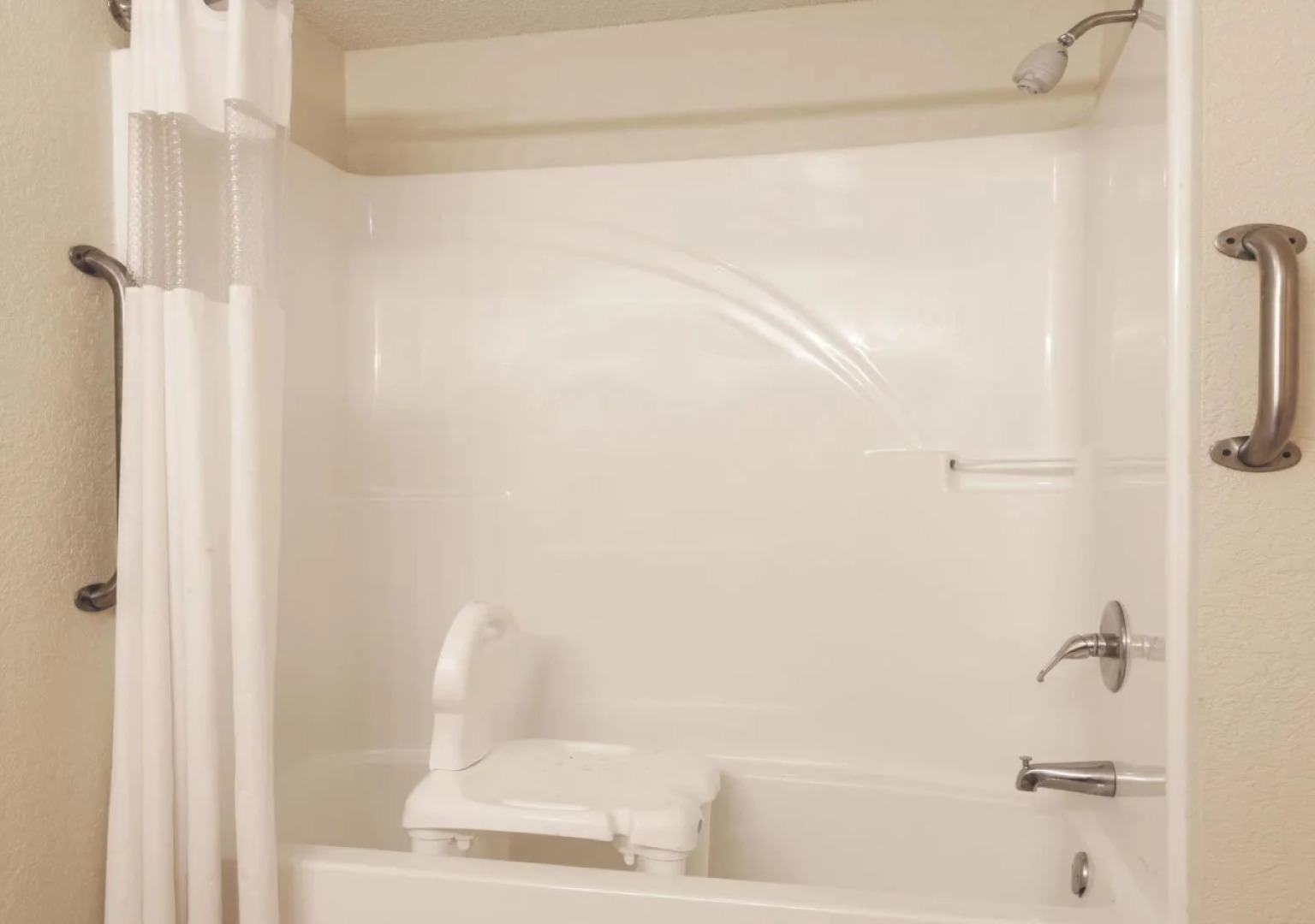 Knights Inn - Seymour