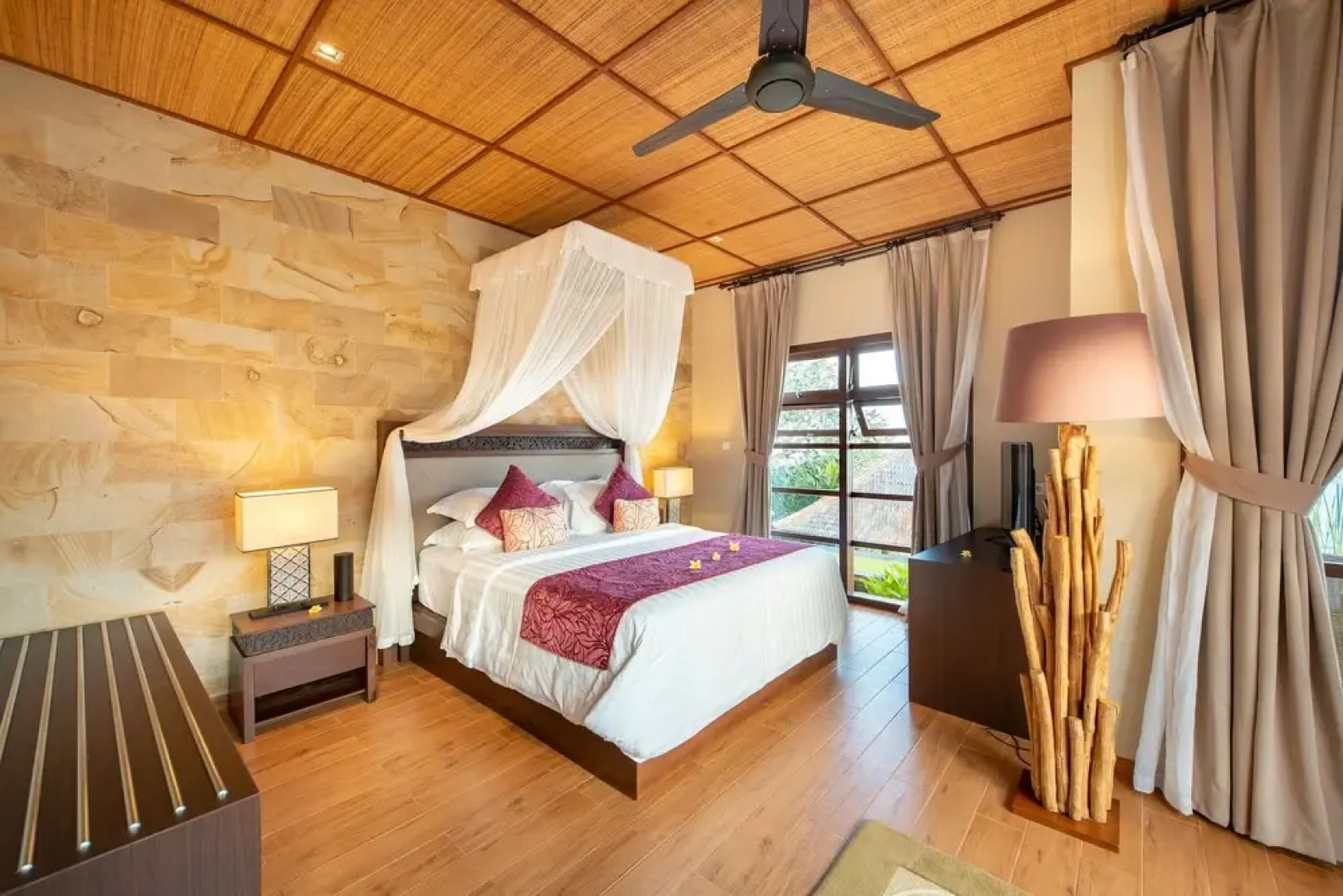 Villa Nagasutra by Nakula