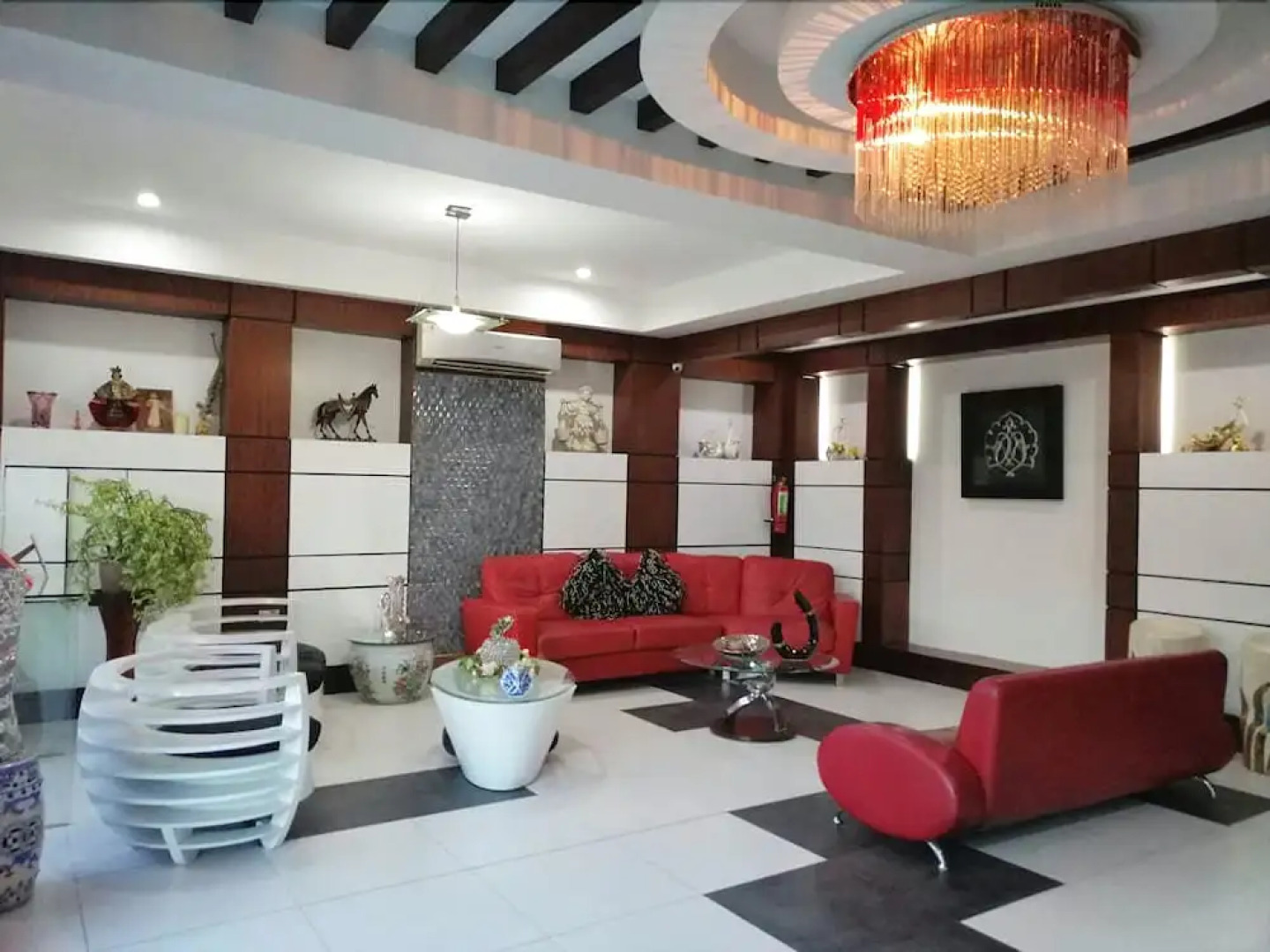 Ey Miners Suites Navarro