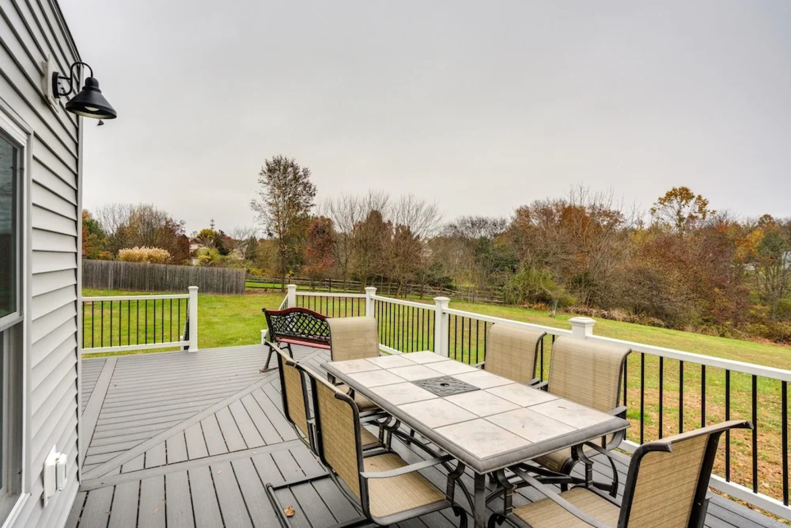 Family-friendly Hatfield Home: 3 Mi to Downtown!