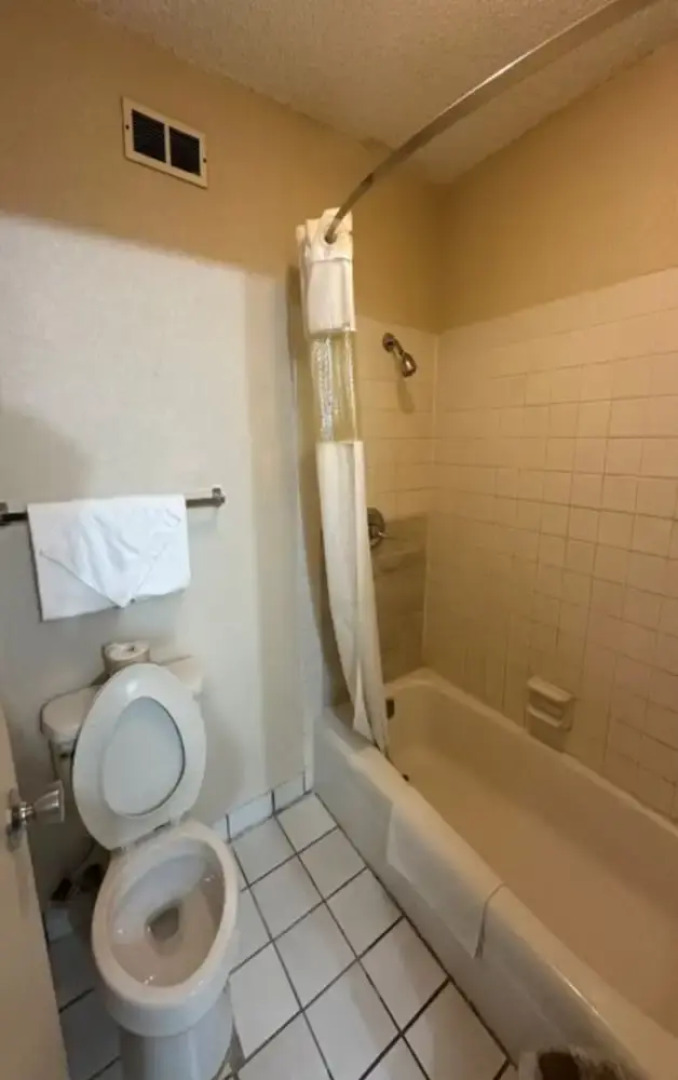 River Valley Inn and Suites By OYO