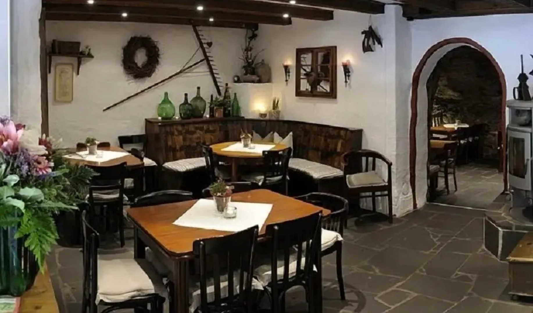 Wein- und Gästehaus M. Bai