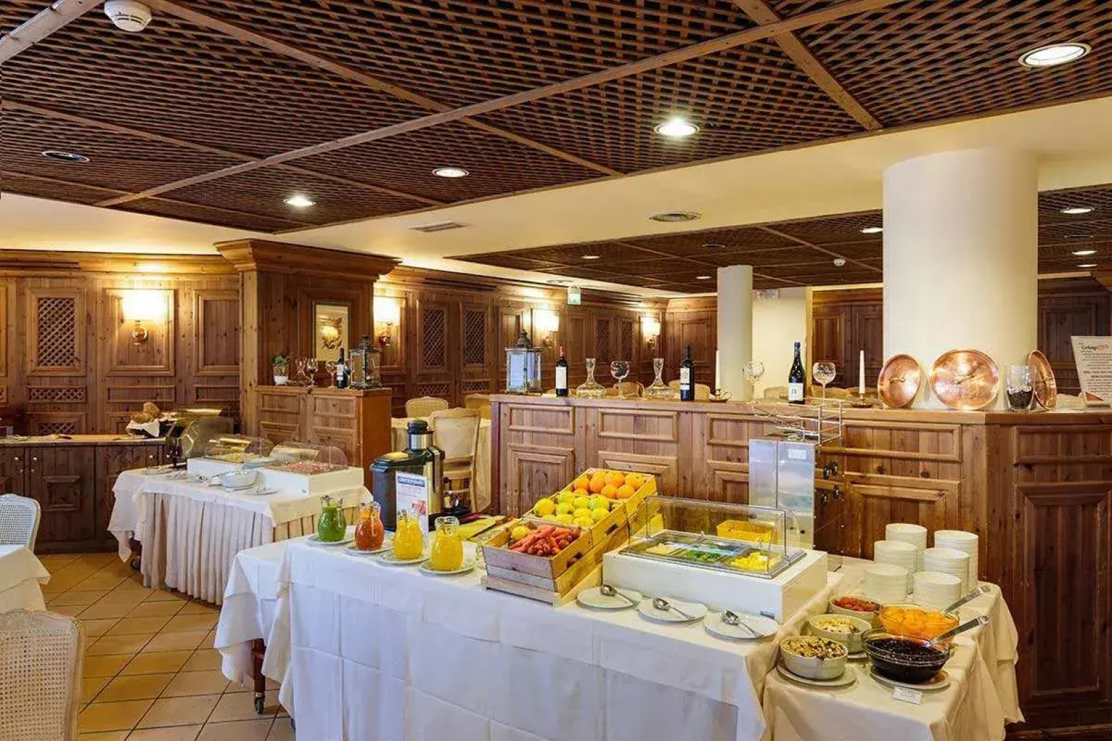 Hotel Alaska Cortina