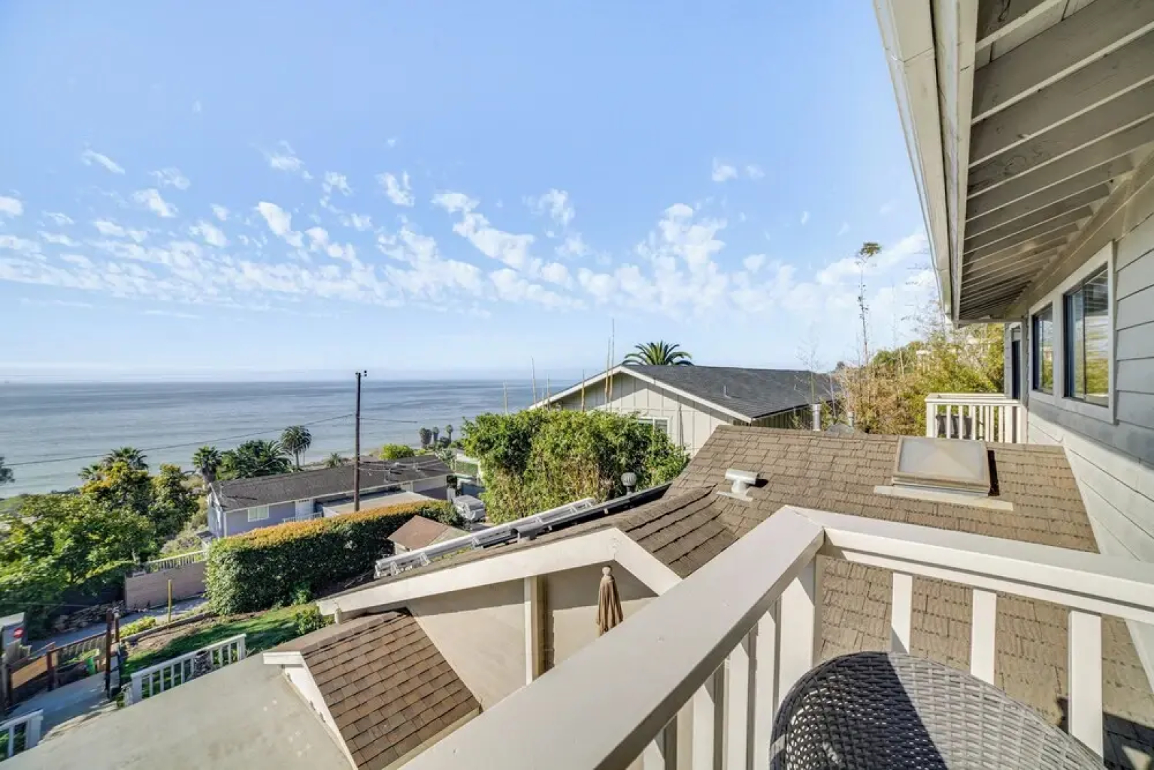 Summerland Home w/ Beach Supplies: Walk to Beach!