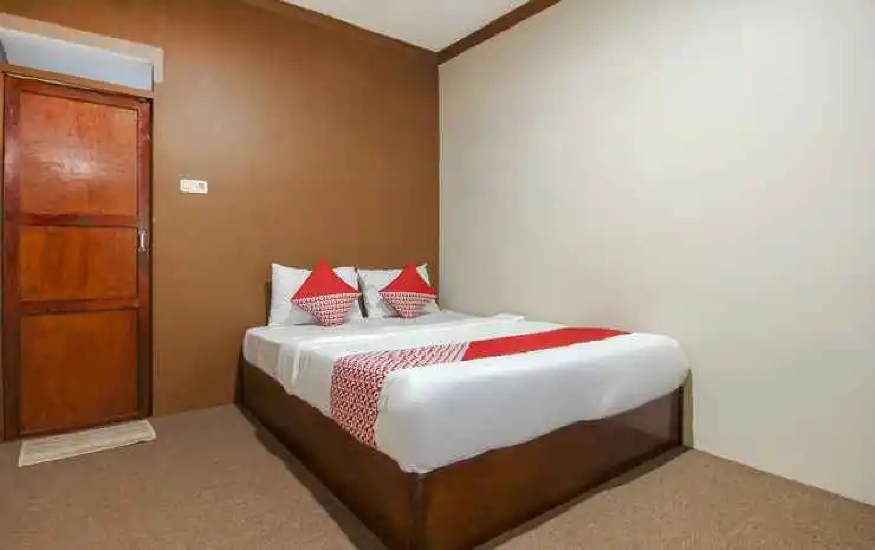 Oyo 3195 Pondok Penginapan Strongkeng Syariah