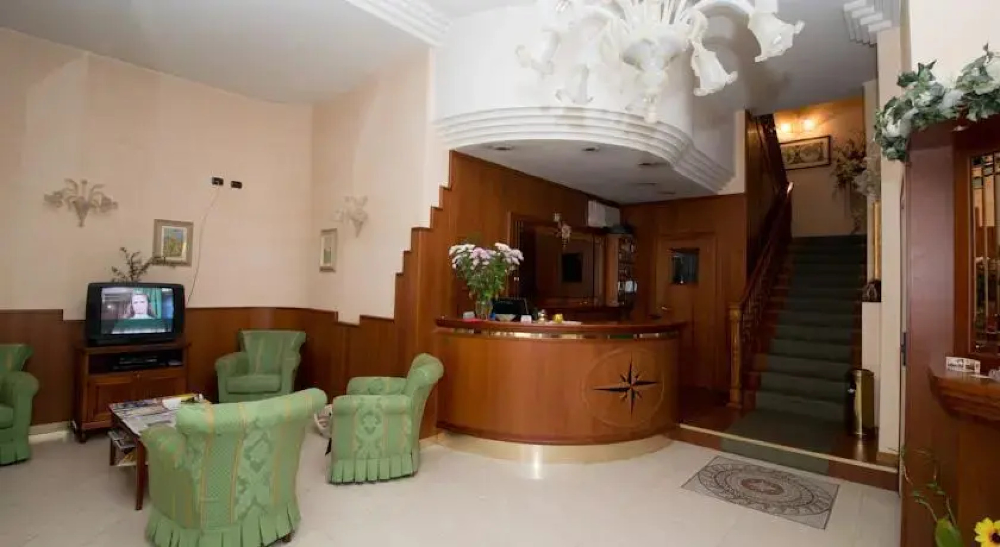 Lini Hotel