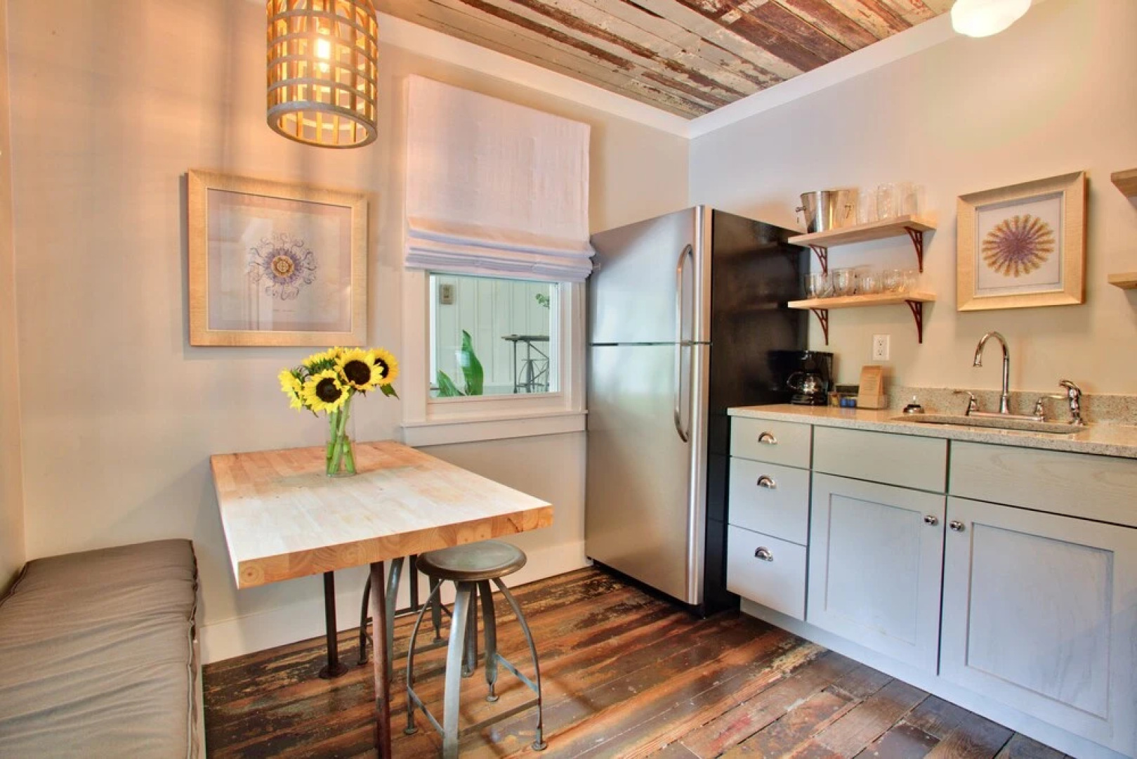 The Roost Ocean Springs