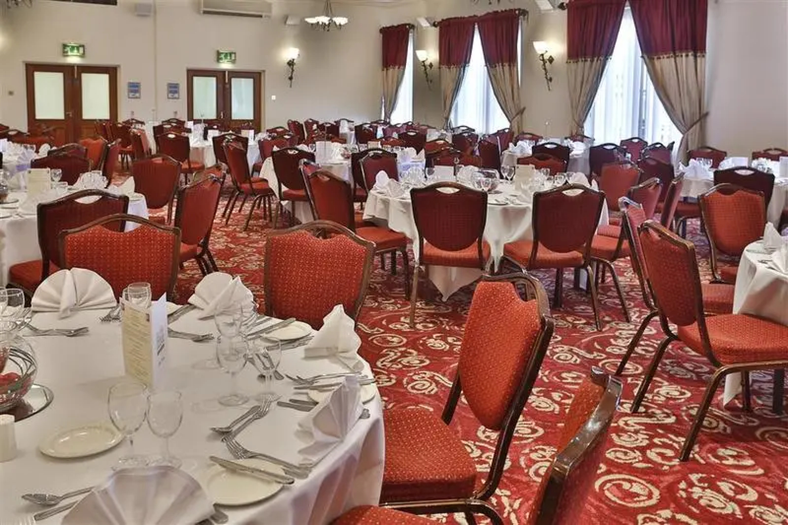 Best Western Three Swans Hotel
