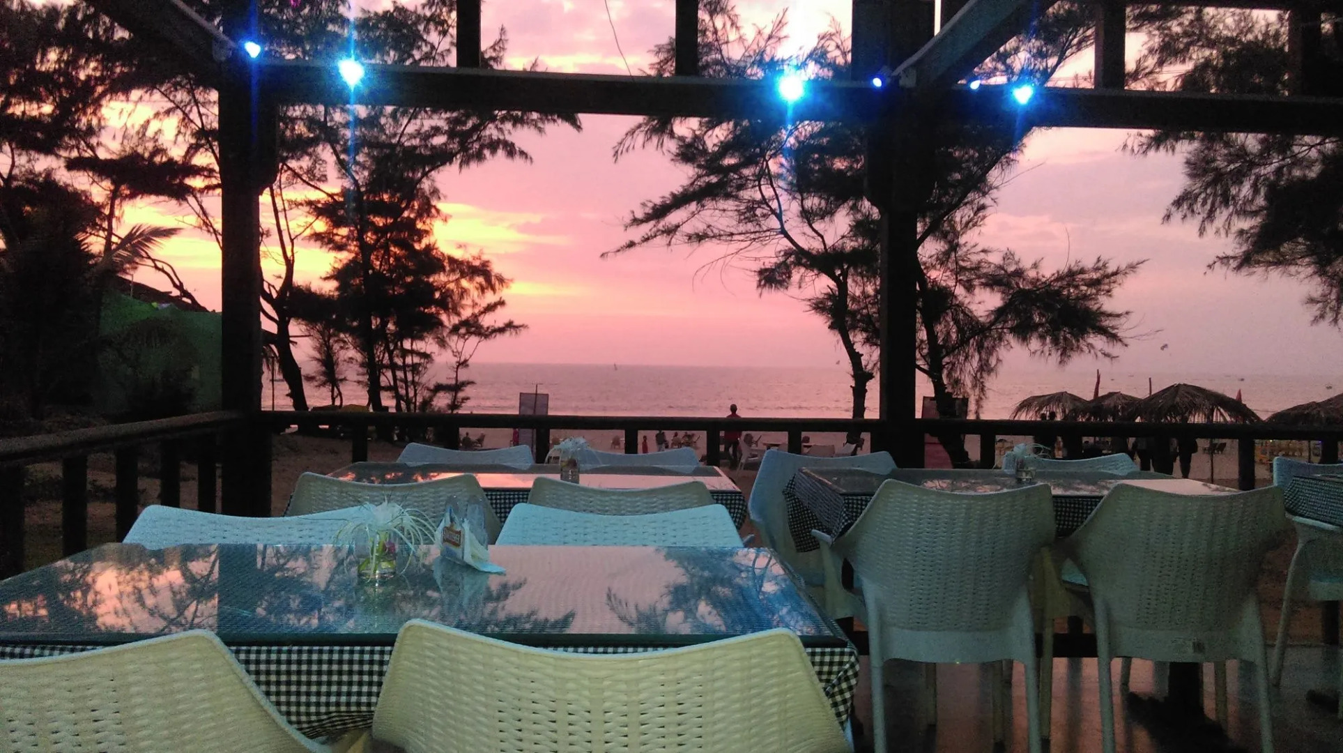 Shining Sand Beach Hotel