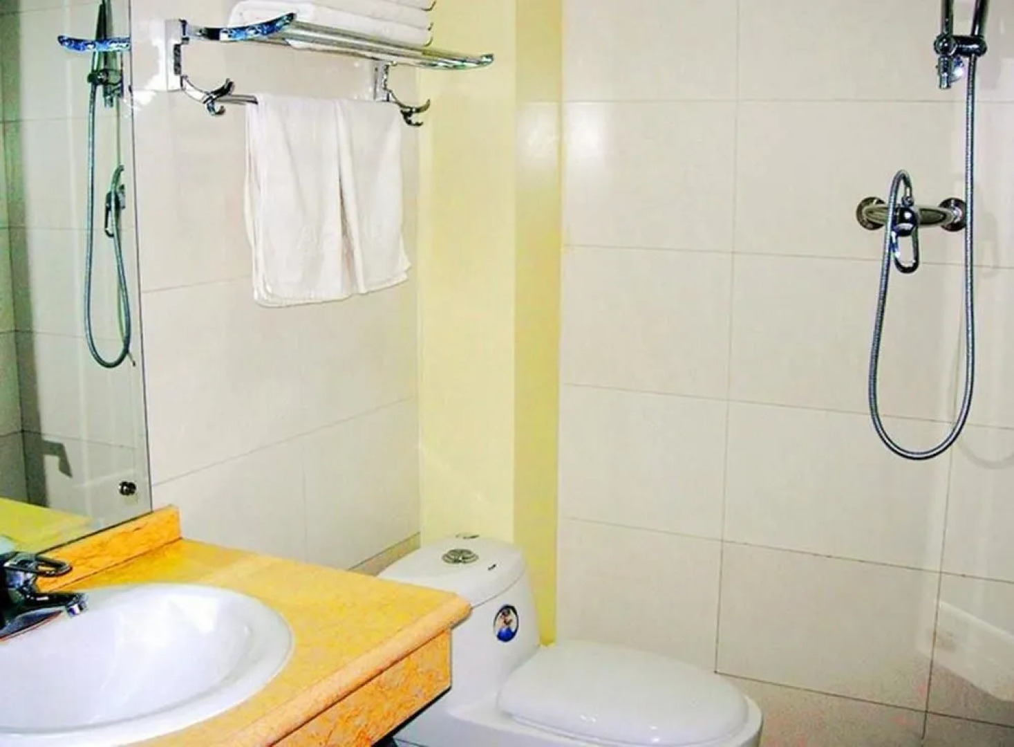 Zhonghong Business Hotel