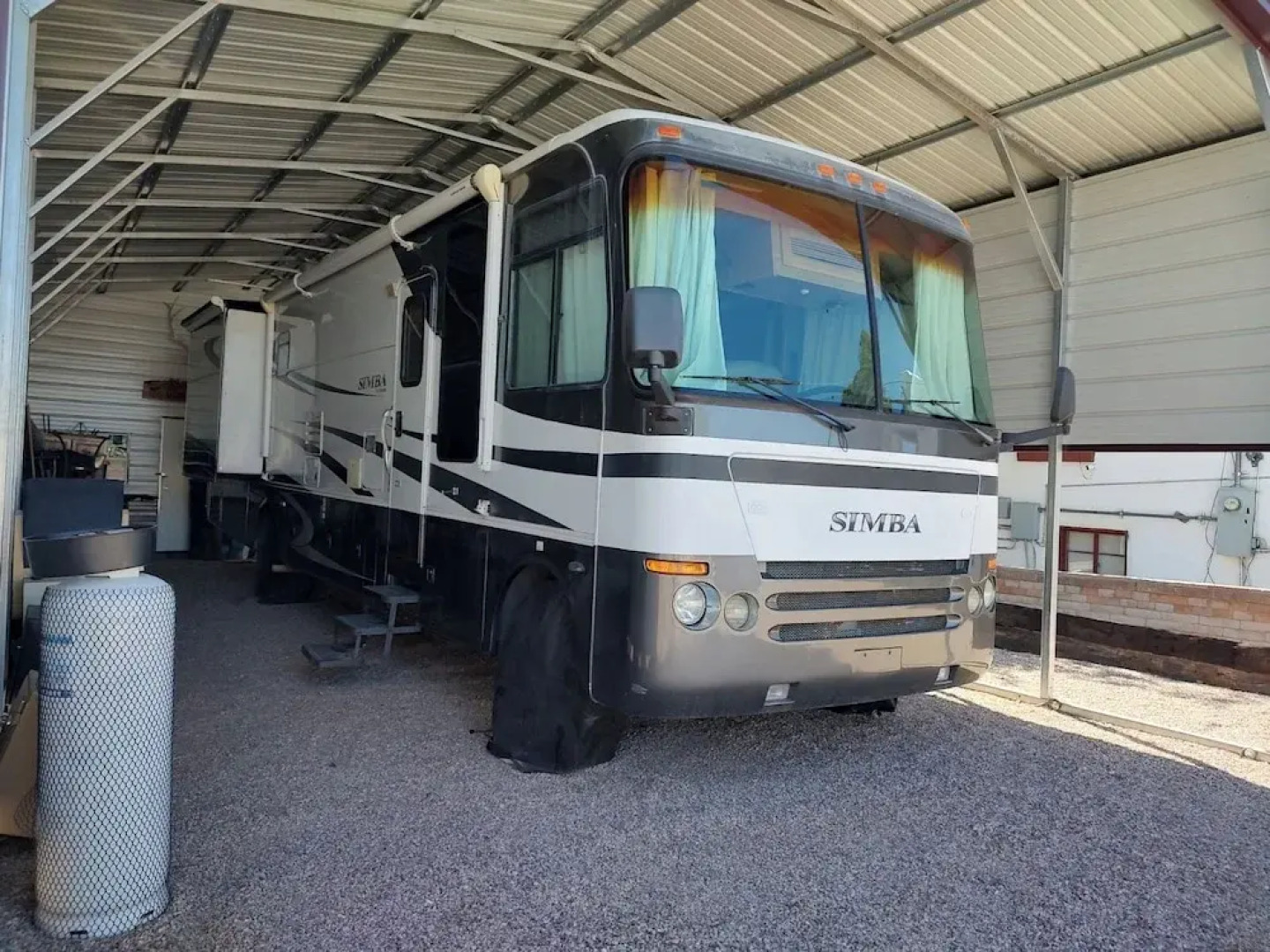 Vigilante Inn Covered Wagon