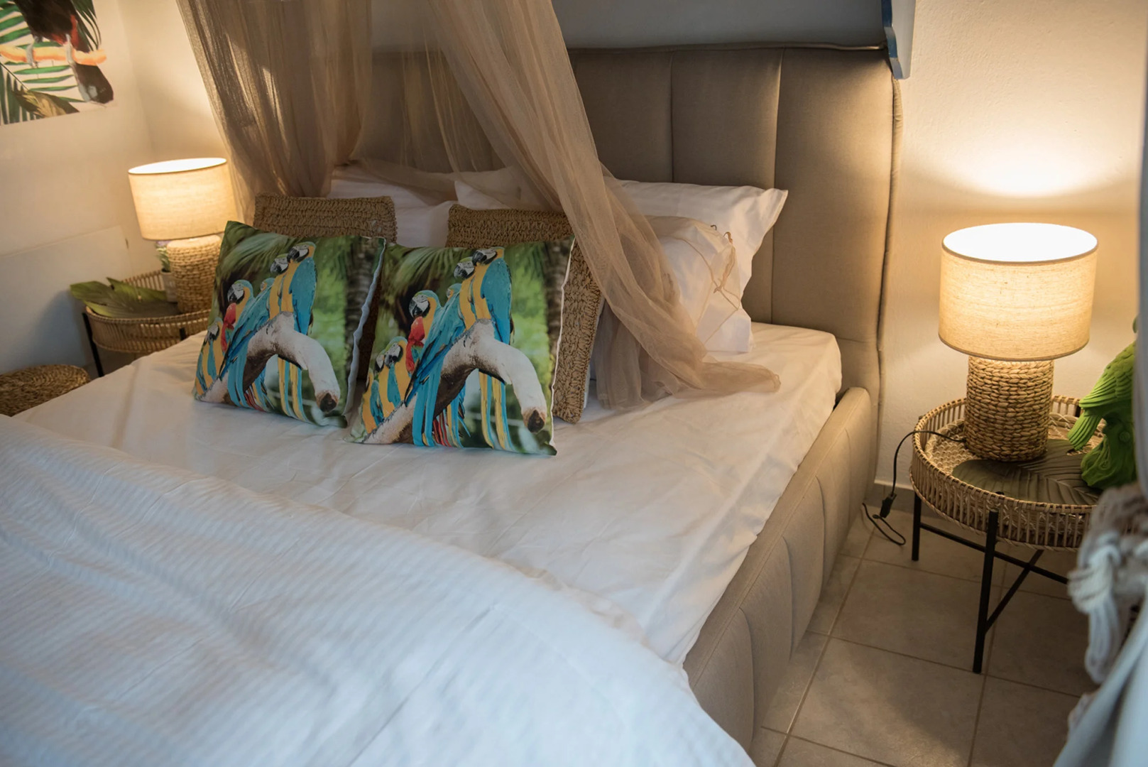 Dandy On The Beach |2-Story Apartment|Open Up Roof