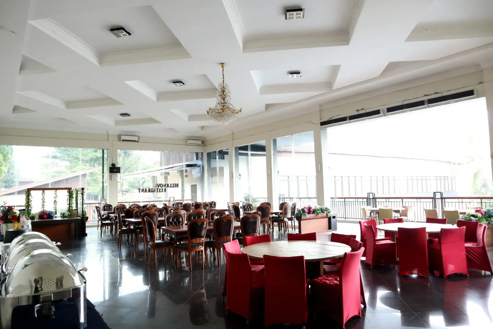 Grand Ussu Hotel & Convention