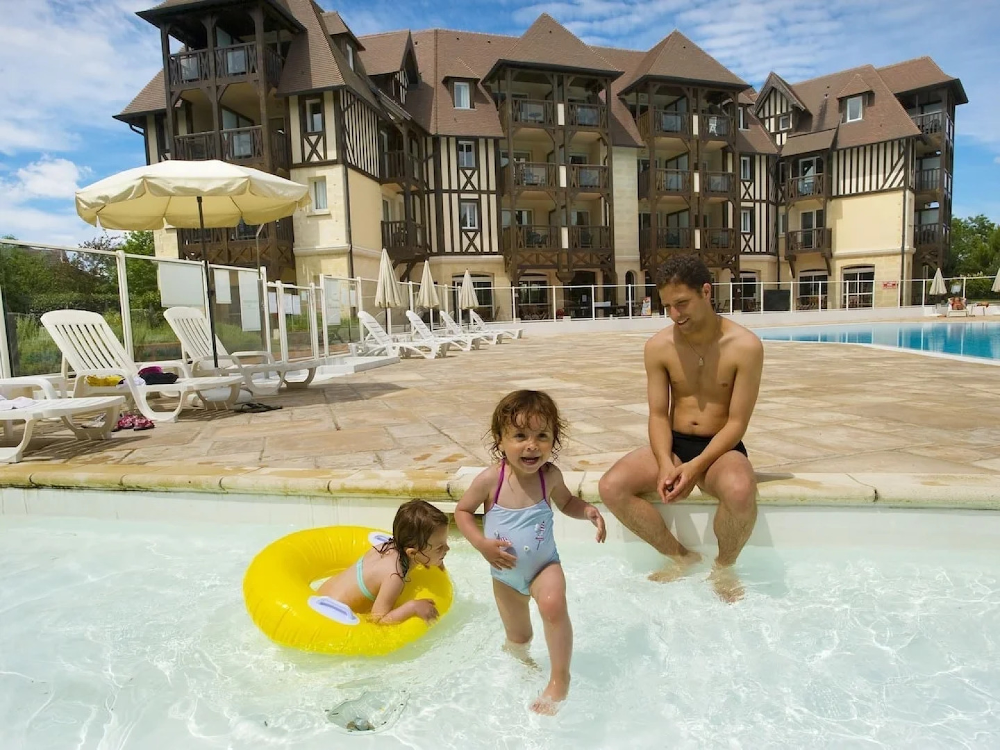 Traditional Apartment With Balcony or Terrace in Deauville