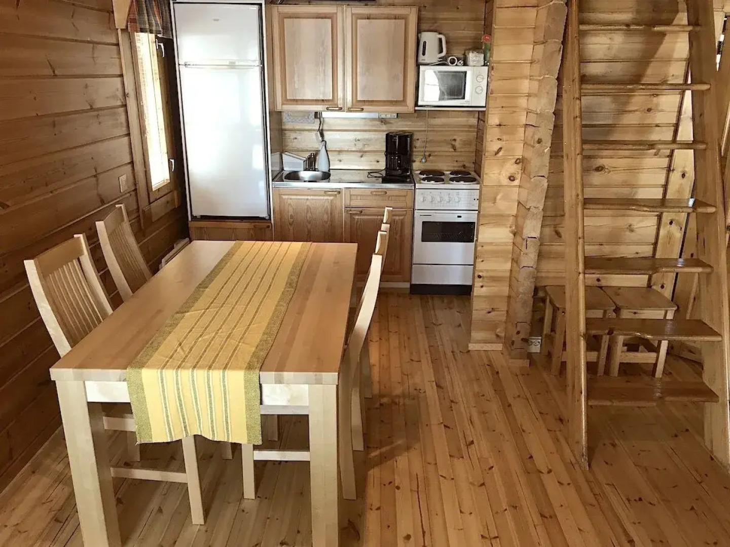 Lentiira Holiday Village