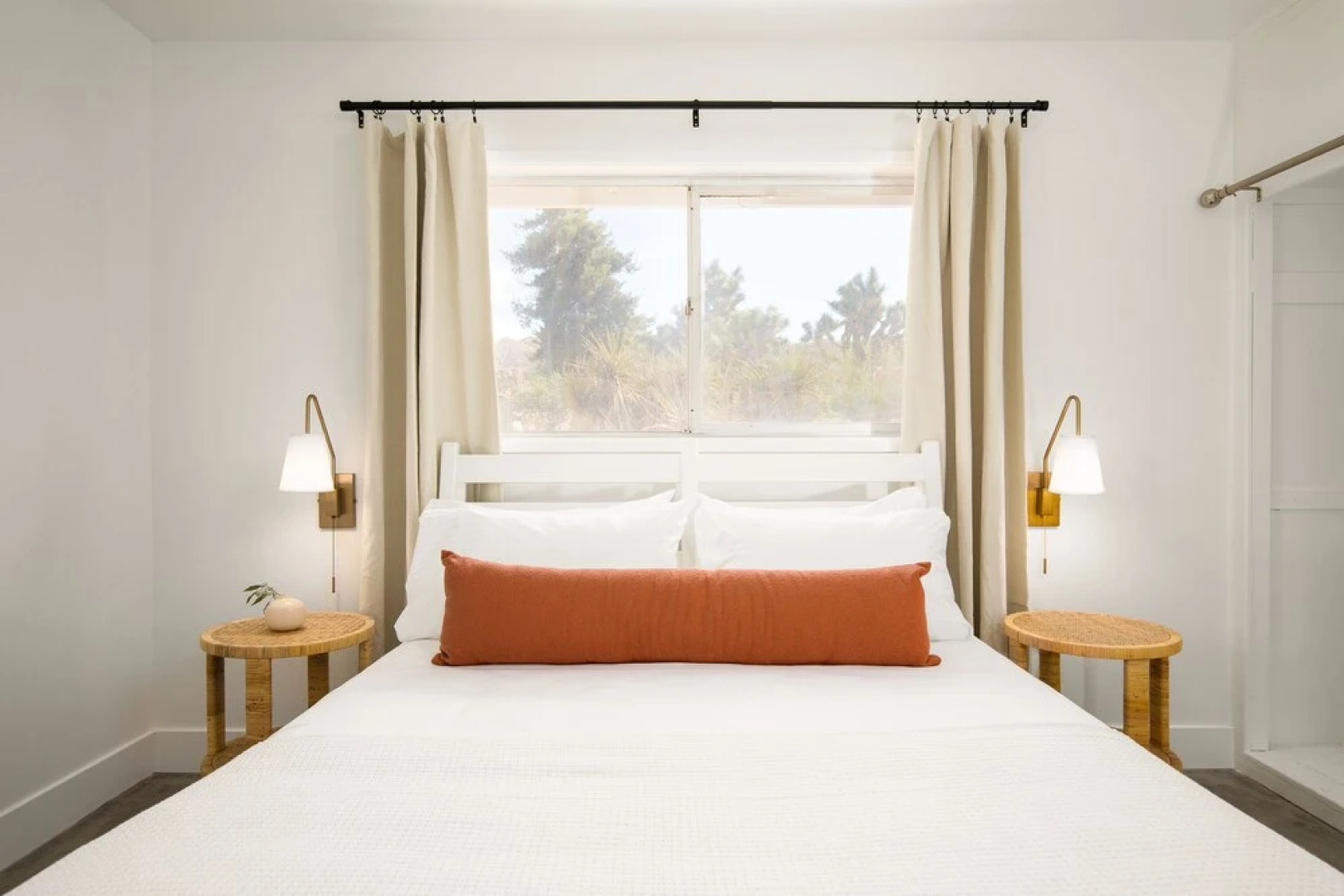 Sunburst by Avantstay Newly Added Pool! 5 Mins TO Town