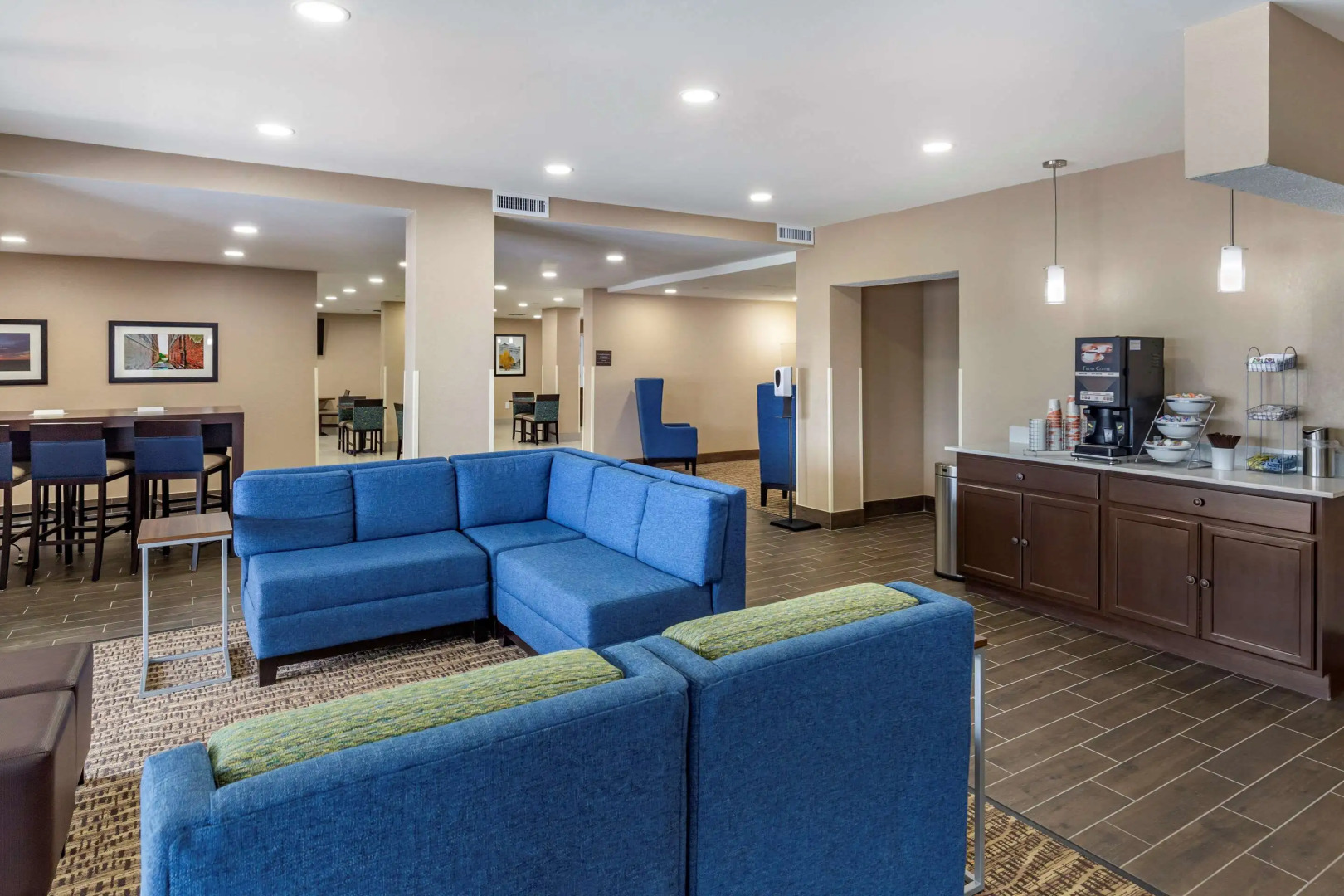 Comfort Inn & Suites Spring Lake - Fayetteville near Fort Bragg