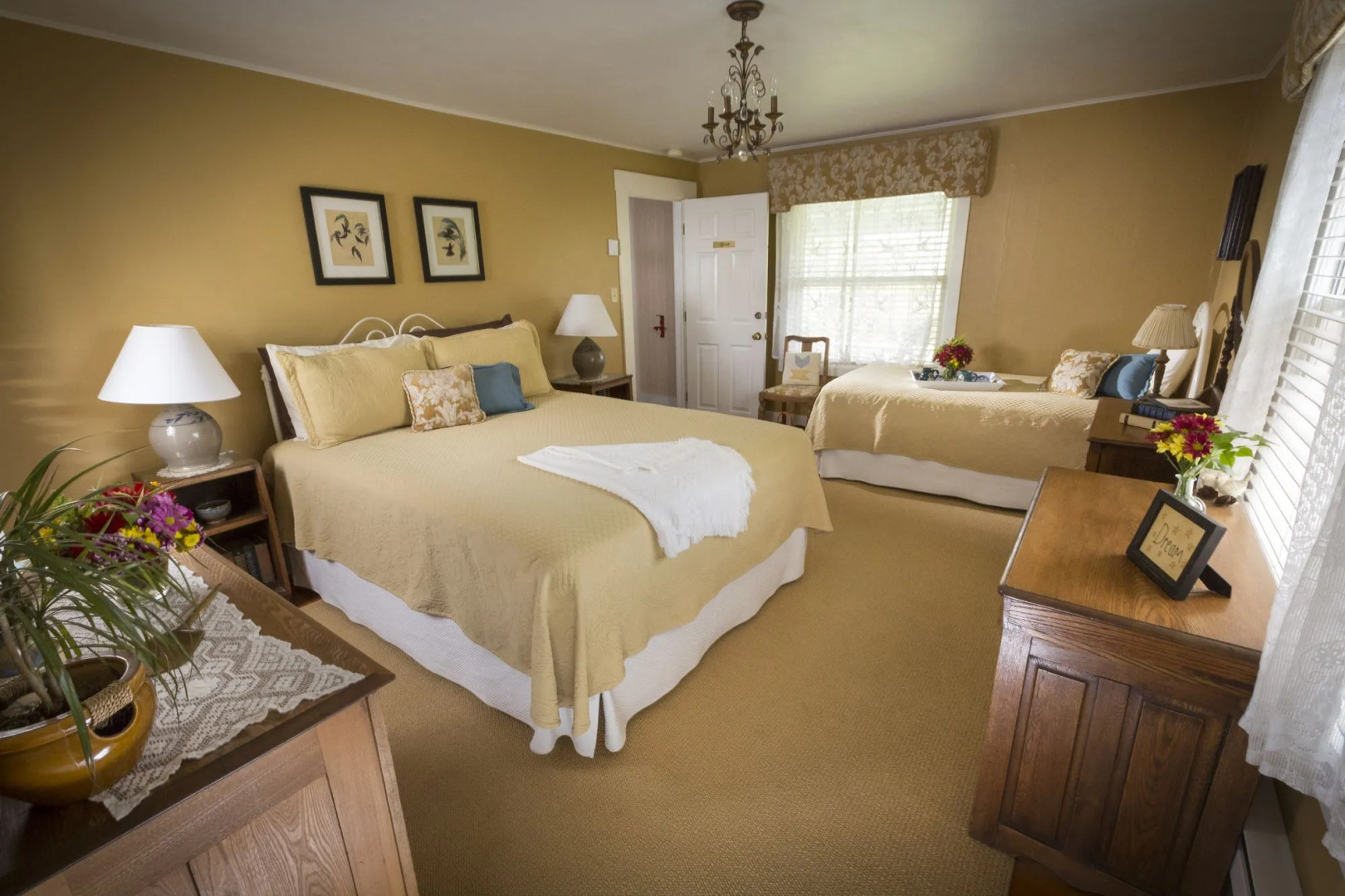 Country Willows Inn and Estate