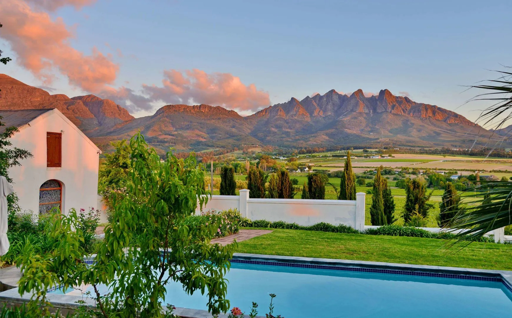 Val du Charron Wine and Leisure Estate Guesthouse