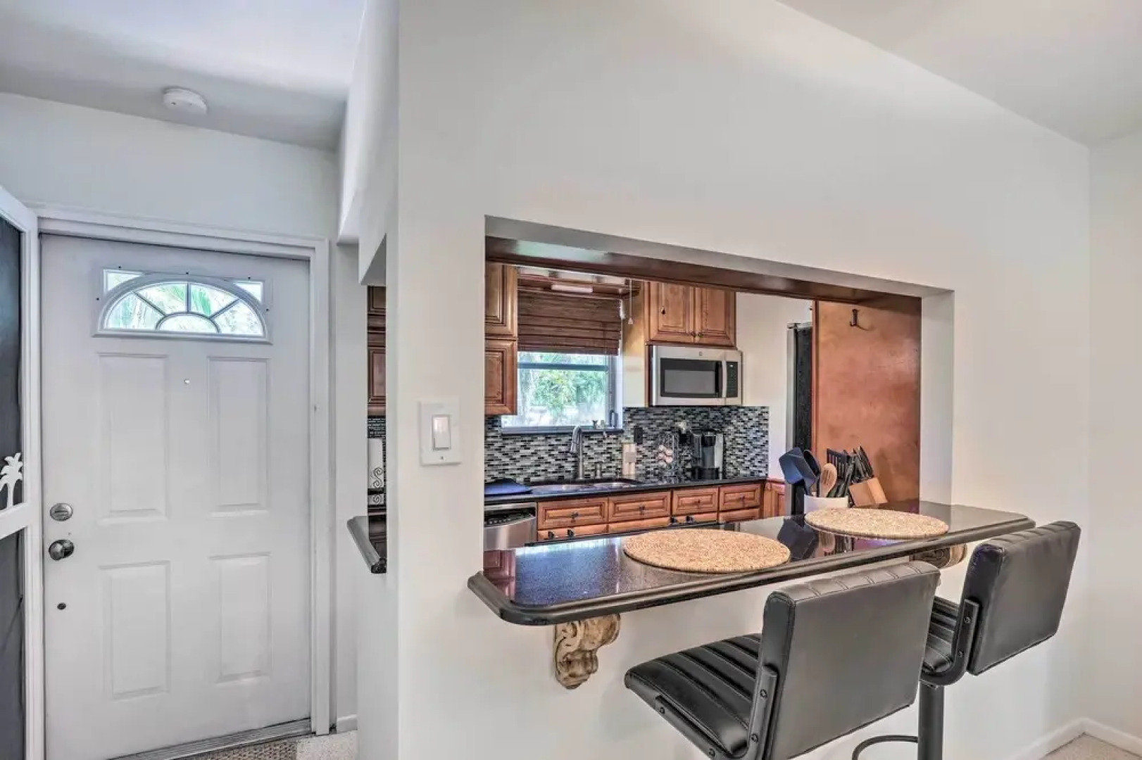 Vibrant Stuart Getaway w/ Private Hot Tub!