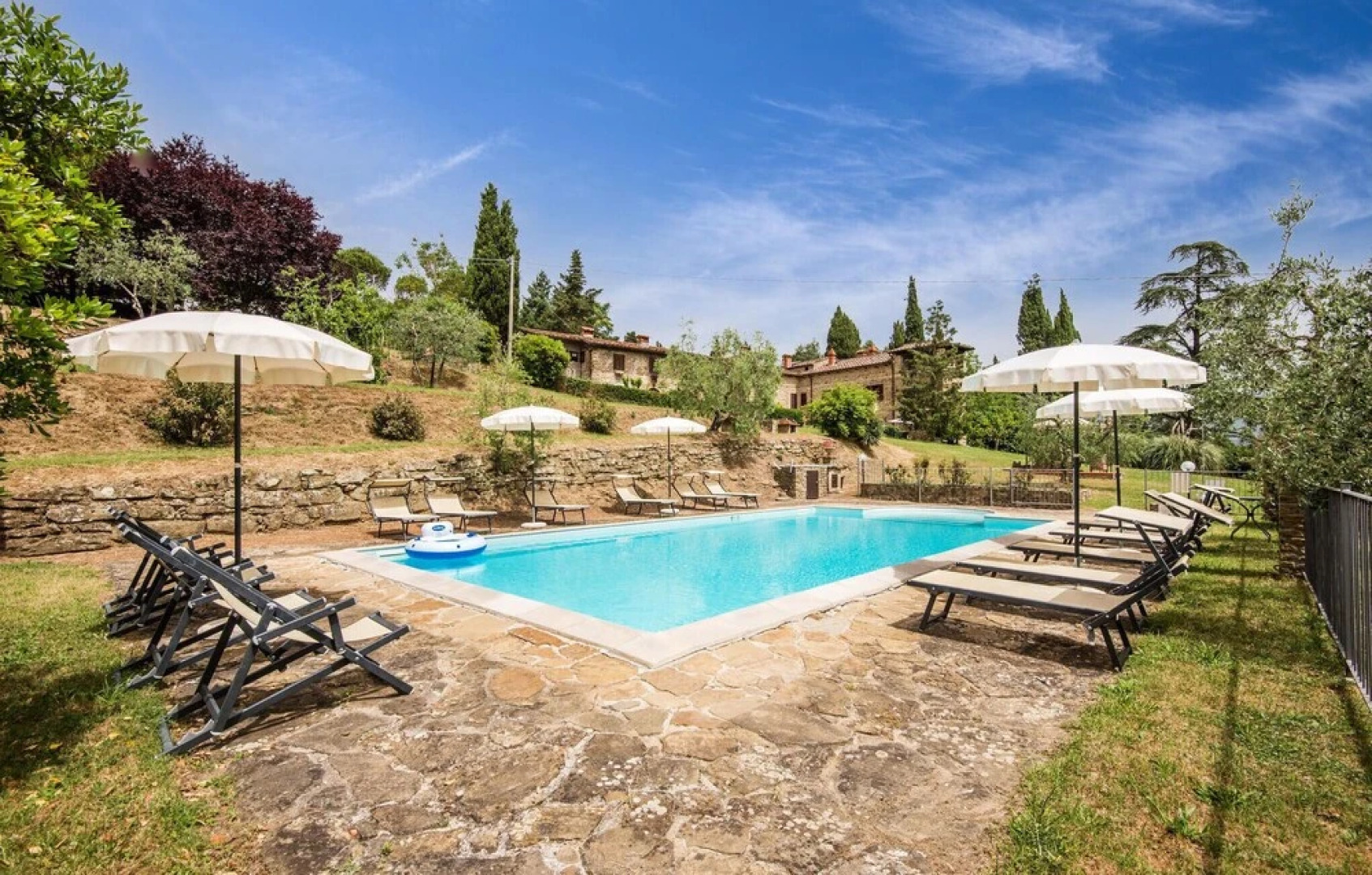 Amazing Home in Capolona With 9 Bedrooms, Wifi and Outdoor Swimming Pool