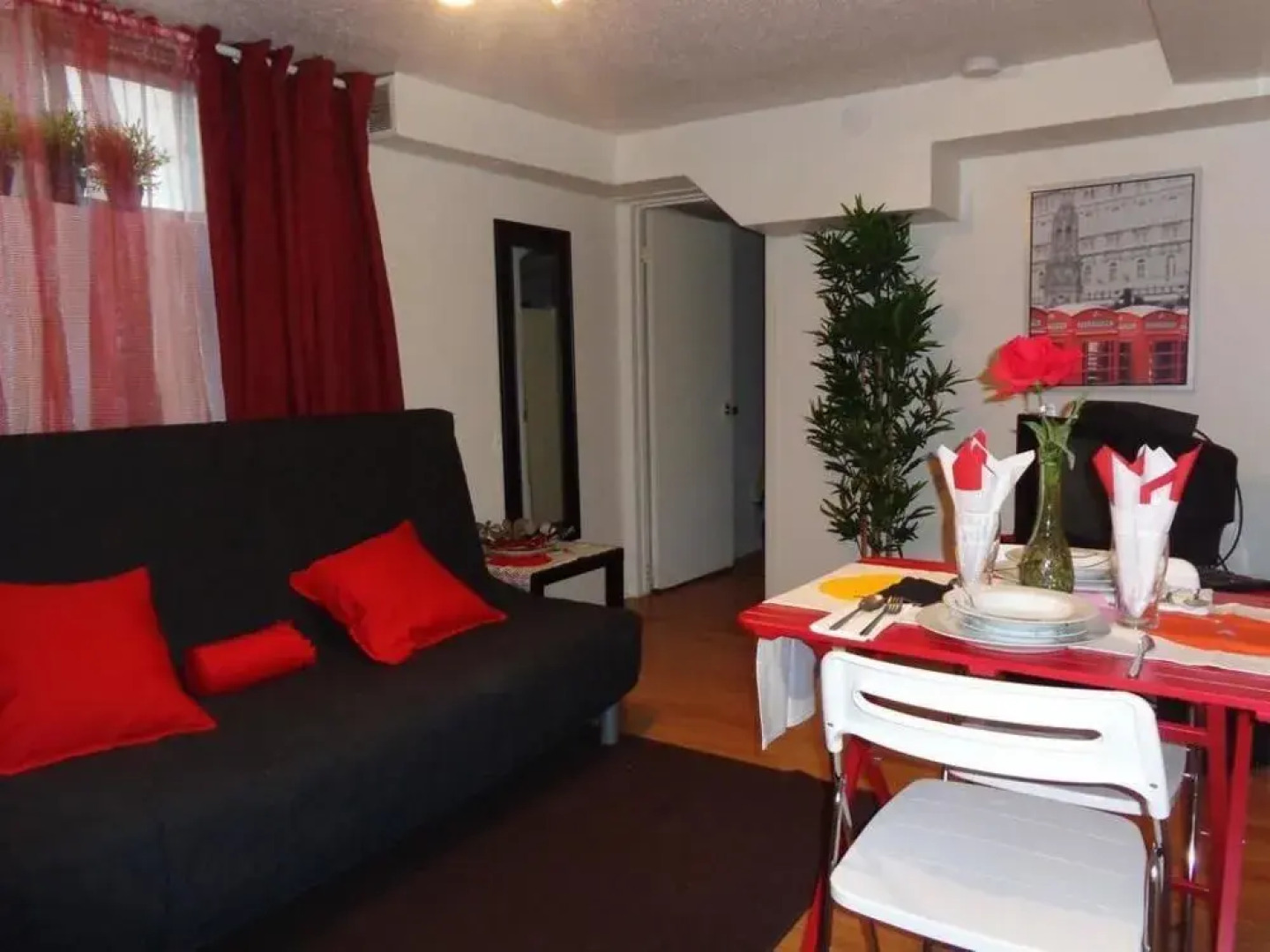 Adib Apartments - 840 Woodroffe Ave, Unit 2