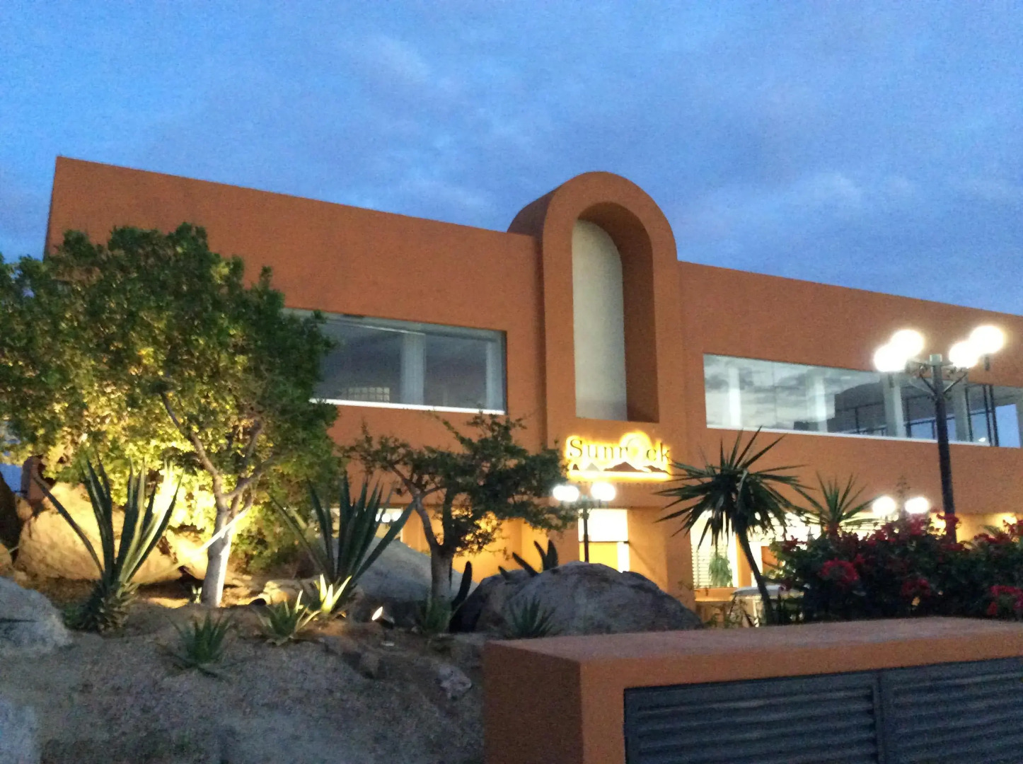 Sunrock Hotel and Suites