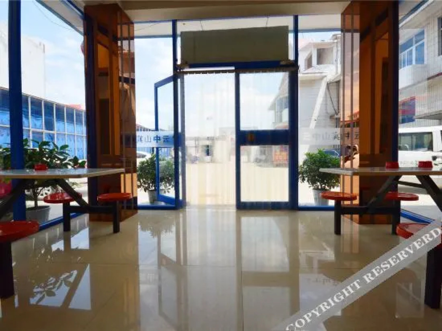 Xinzhou qi village hot spring resort yunzhongshan hotel